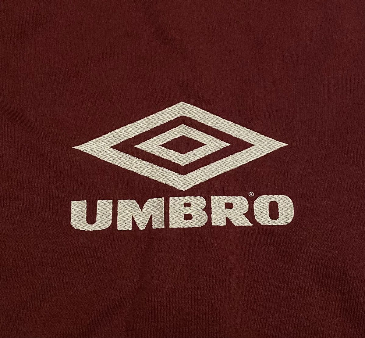 Umbro Umbro Big Logo Burgundy Sweatshirt x Vintage x Streetwear Size US XL / EU 56 / 4 - 3 Thumbnail