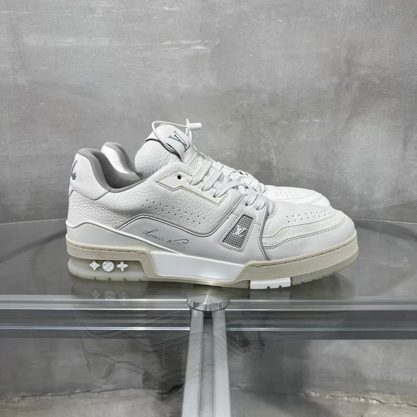 Louis Vuitton LV Trainer White Cement UK8/42 Size US 9 / EU 42 - 4 Thumbnail