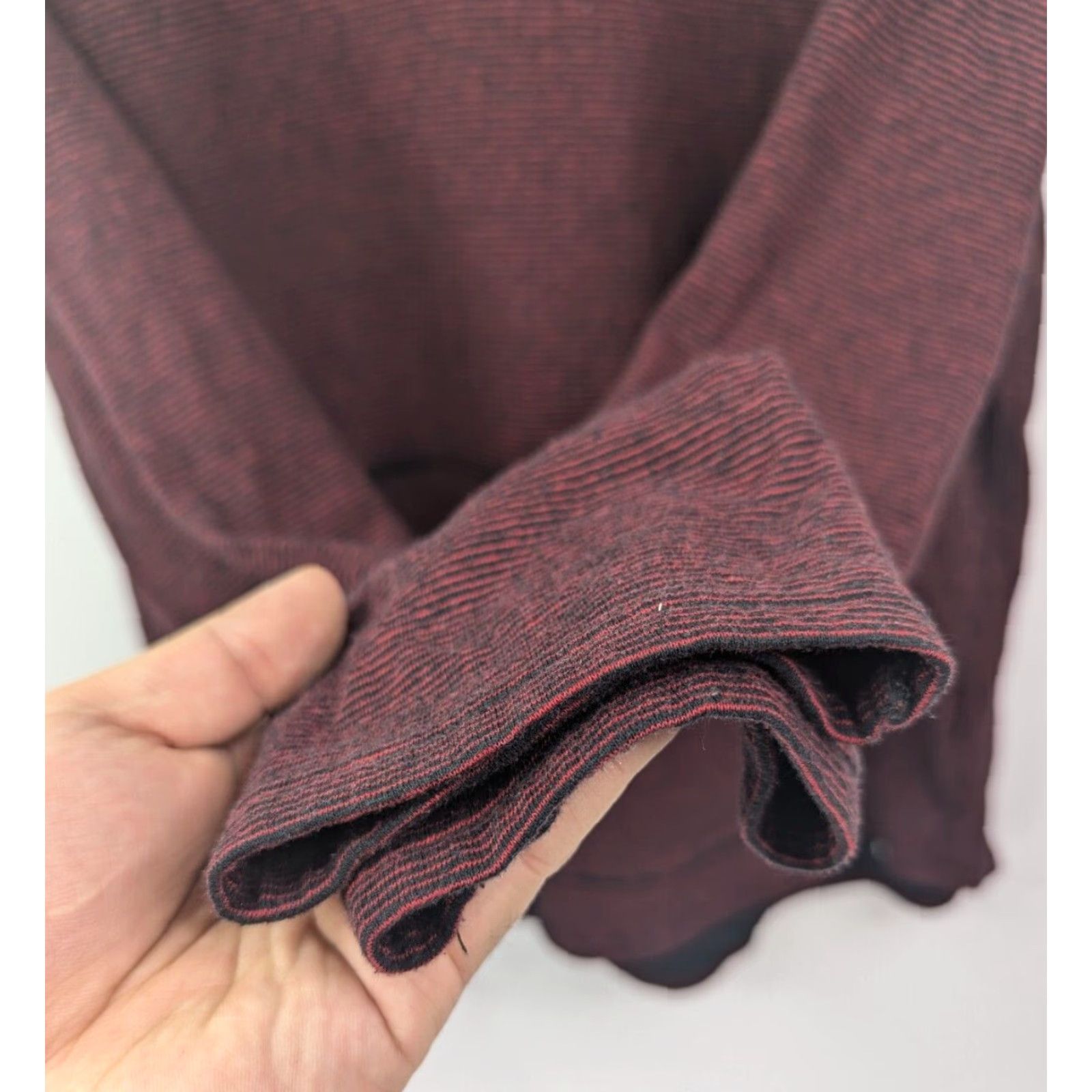 Hurley Hurley Hooded Sweatshirt XL Women’s Pullover Burgundy Stripe Black Cotton Polyester 90s Activewear Ladies Shirt? Size XL / US 12-14 / IT 48-50 - 2 Thumbnail