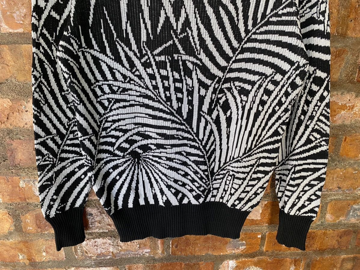 Saint Laurent Paris 1980’s Rive Gauche Intarsia Jacquard Zebra floral knit Size M / US 6-8 / IT 42-44 - 4 Thumbnail