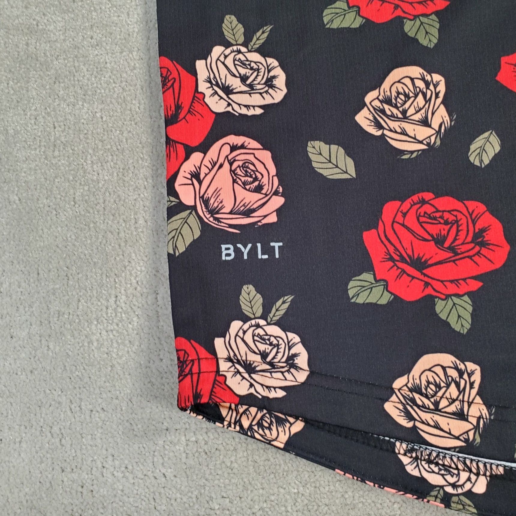 Vintage BYLT DCSS Executive Polo Shirt Mens M Black Floral Roses Performance Logo Shirt Size US M / EU 48-50 / 2 - 5 Thumbnail