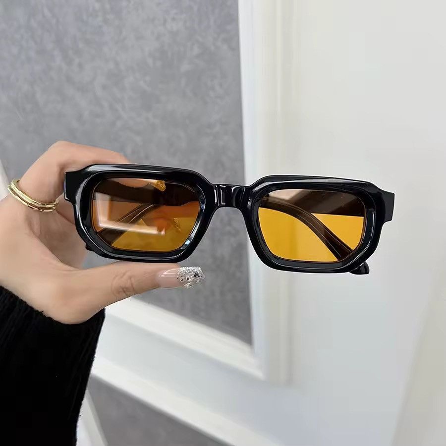 Electric Visual Kurt Cobain Casual Sunglasses Hip Hop Grunge 2000s Yellow Size ONE SIZE - 2 Thumbnail
