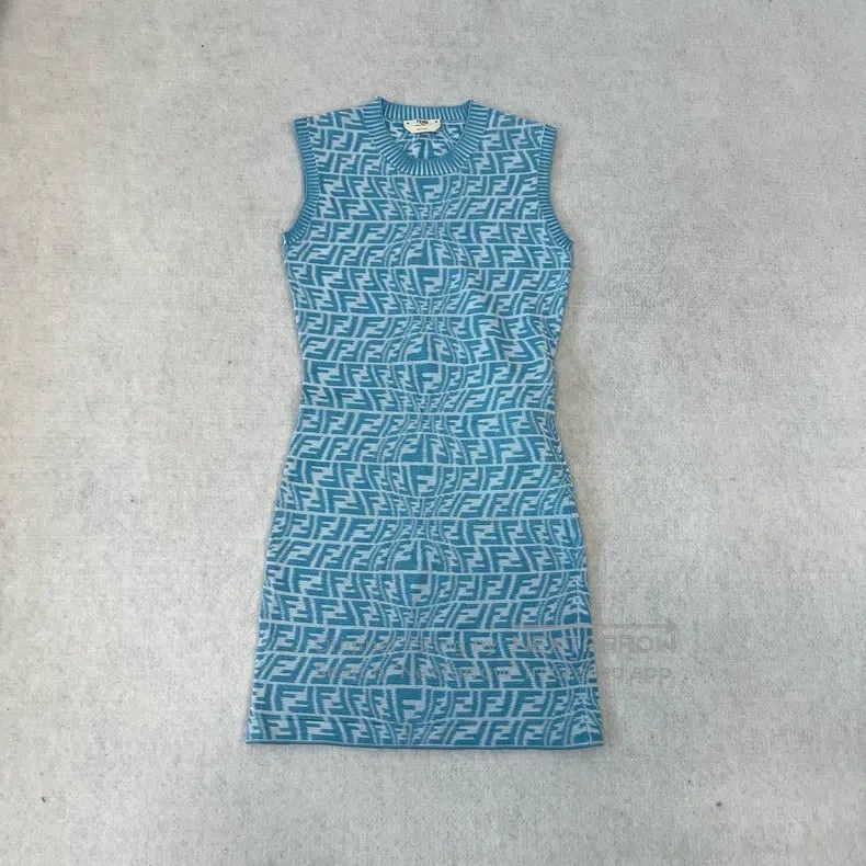 Fendi Fendi Capsule Series Blue Twisted Monogram Sleeveless Knit Size XS / US 0-2 / IT 36-38 - 2 Thumbnail