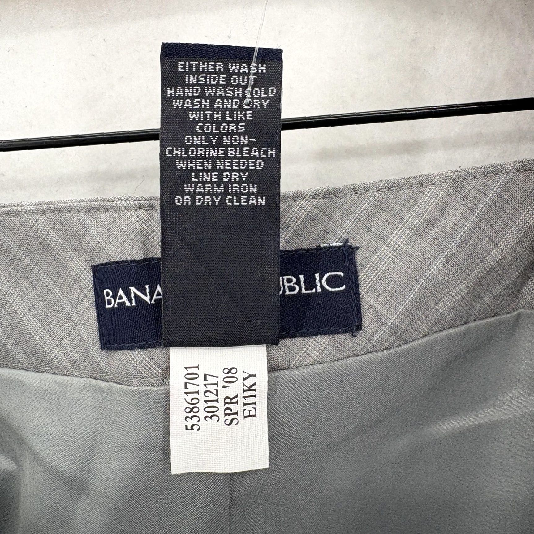 Banana Republic Banana Republic Dress Pants Womens 8 Gray Wool Blend Stretch Pinstripe Cuffed Size 30" / US 8 / IT 44 - 5 Thumbnail