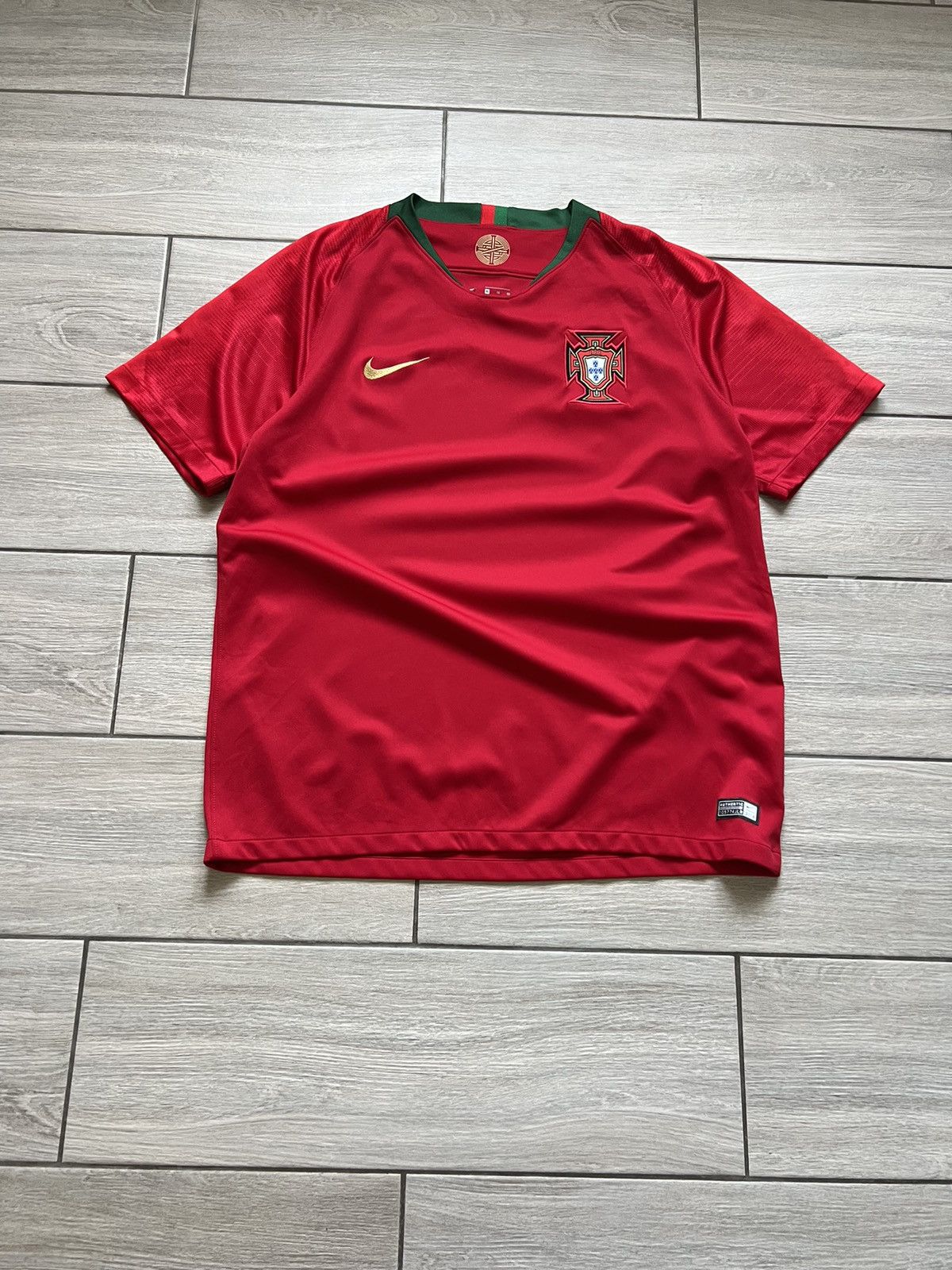 Nike × Vintage Portugal Nike 2018/2019 Home Soccer Football Shirt Jersey Size US XL / EU 56 / 4 - 3 Thumbnail