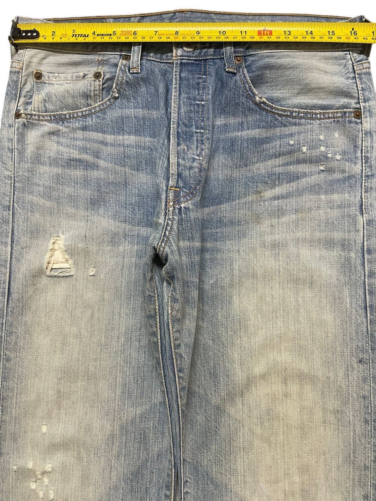 Levi's Vintage 90s Levis 501 Light Blue Faded Wash Distress Loose Size US 32 / EU 48 - 12 Thumbnail