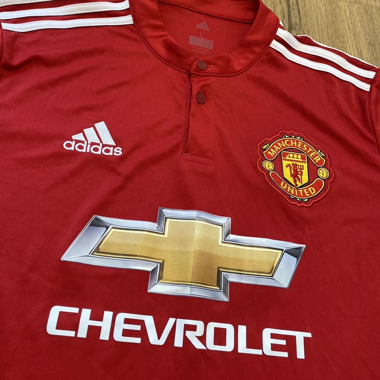 Adidas 2017-18 Manchester United Adidas Chevrolet Football Shirt Size US L / EU 52-54 / 3 - 3 Thumbnail