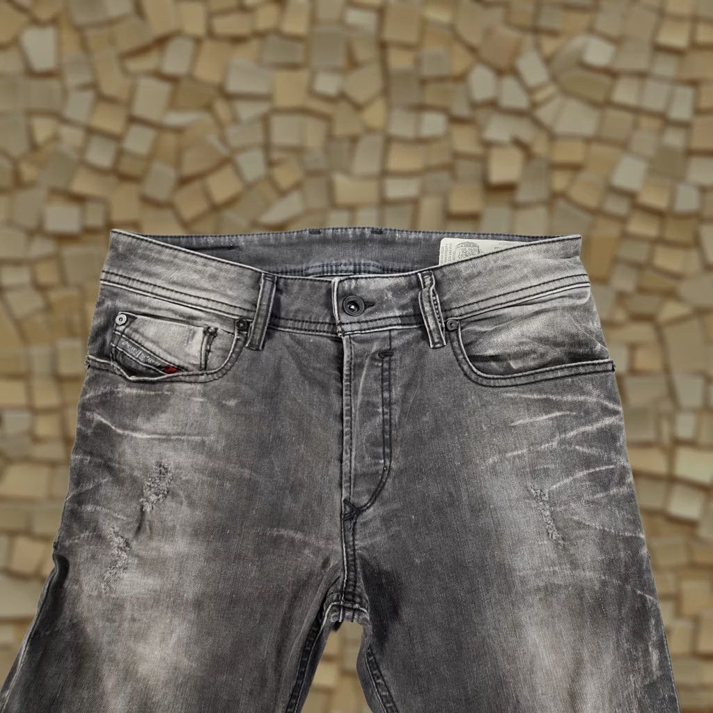 Diesel Diesel Sleenker Jeans Mens Grey Skinny Slim Stretch Denim 0676P W30 L29 5-Pocket Distressed 98% Cotton Elastane Slim Fit Size US 30 / EU 46 - 1 Thumbnail