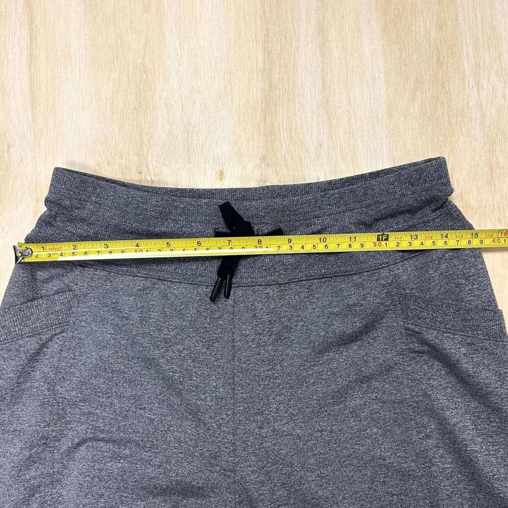 Vintage 32 Degrees Heat Mens Small Gray Knit Joggers Elastic Waist Pockets Sweatpants Knit Pants Casual Activewear Winter Tapered Ribbed Cuffs Size US 29 - 4 Thumbnail