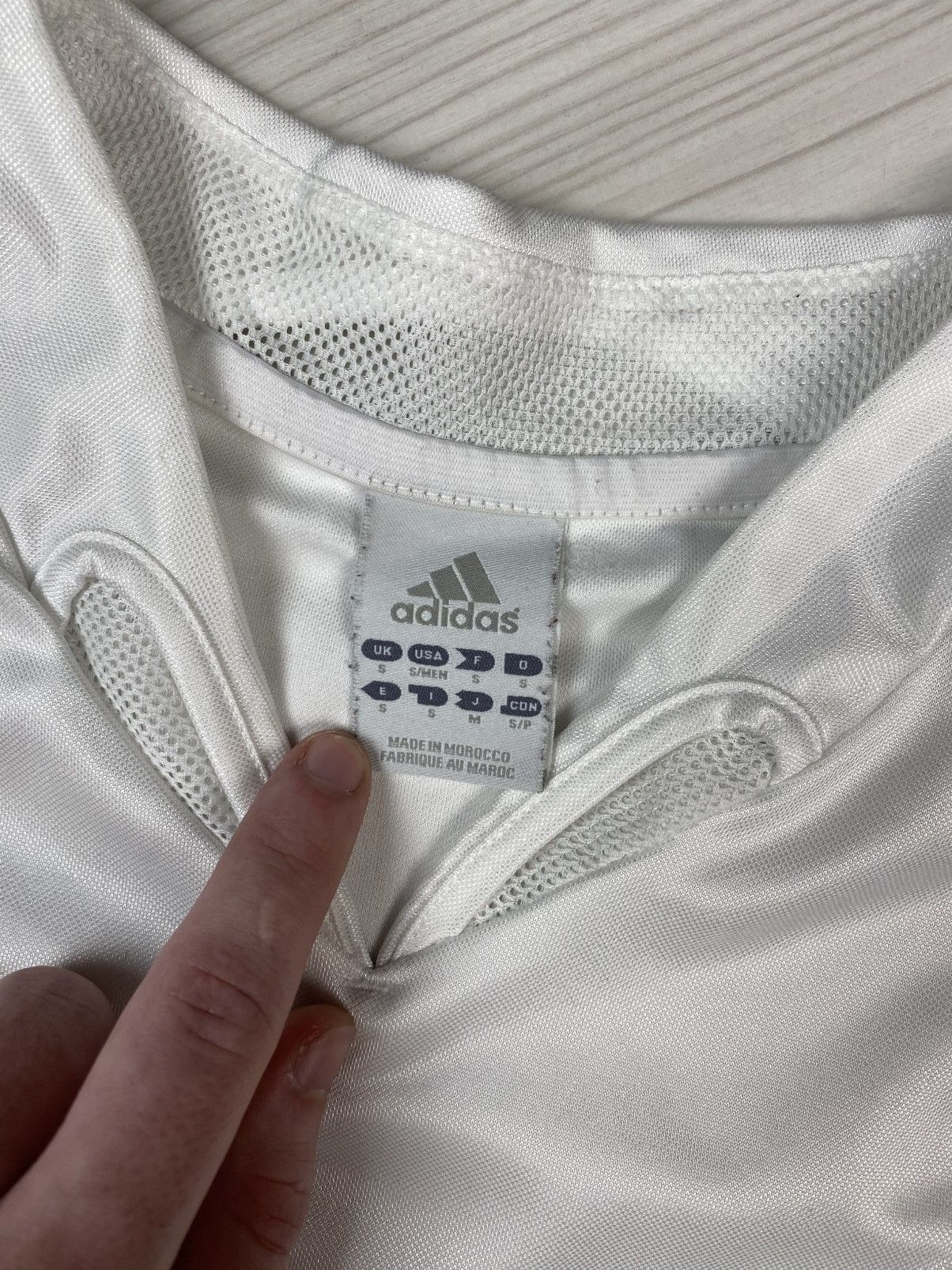 Adidas × Vintage Vintage Real Madrid 2004 adidas Siemens mobile football y2k Size US S / EU 44-46 / 1 - 9 Thumbnail