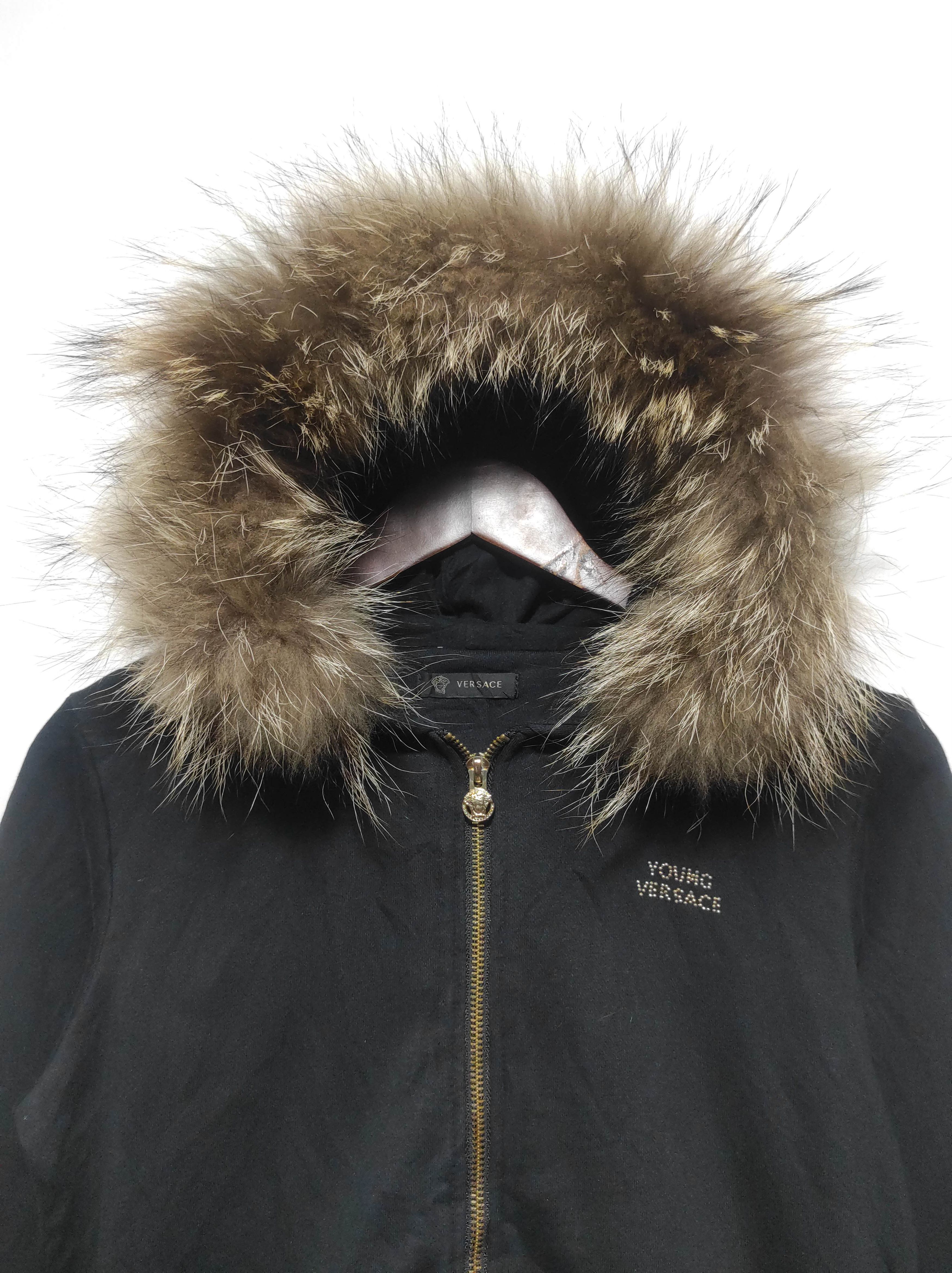 Versace Young Versace Fur Hoodie i6w9 style Size US XS / EU 42 / 0 - 5 Thumbnail