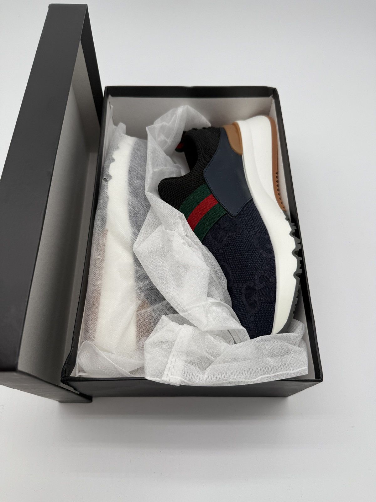 Gucci Gucci Navy Sneakers Size US 9 / IT 39 - 1 Thumbnail