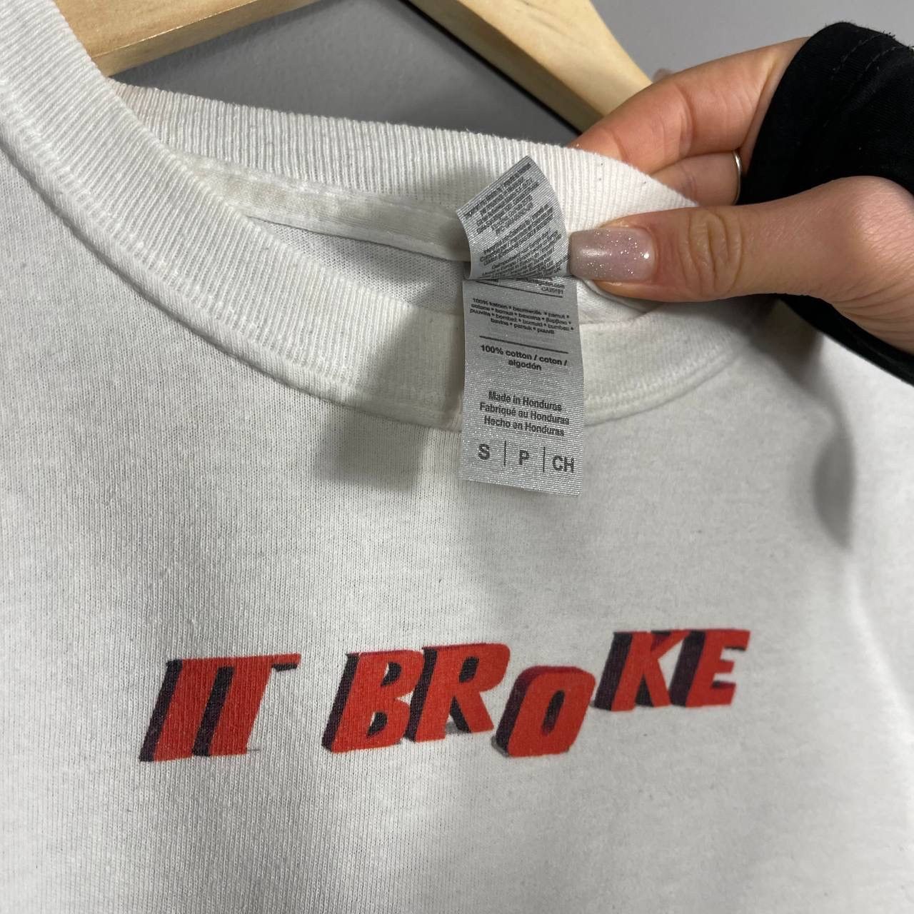 Band Tees × Vintage It Broke Minimalist Graphic Long Sleeve Tee Size US S / EU 44-46 / 1 - 3 Thumbnail