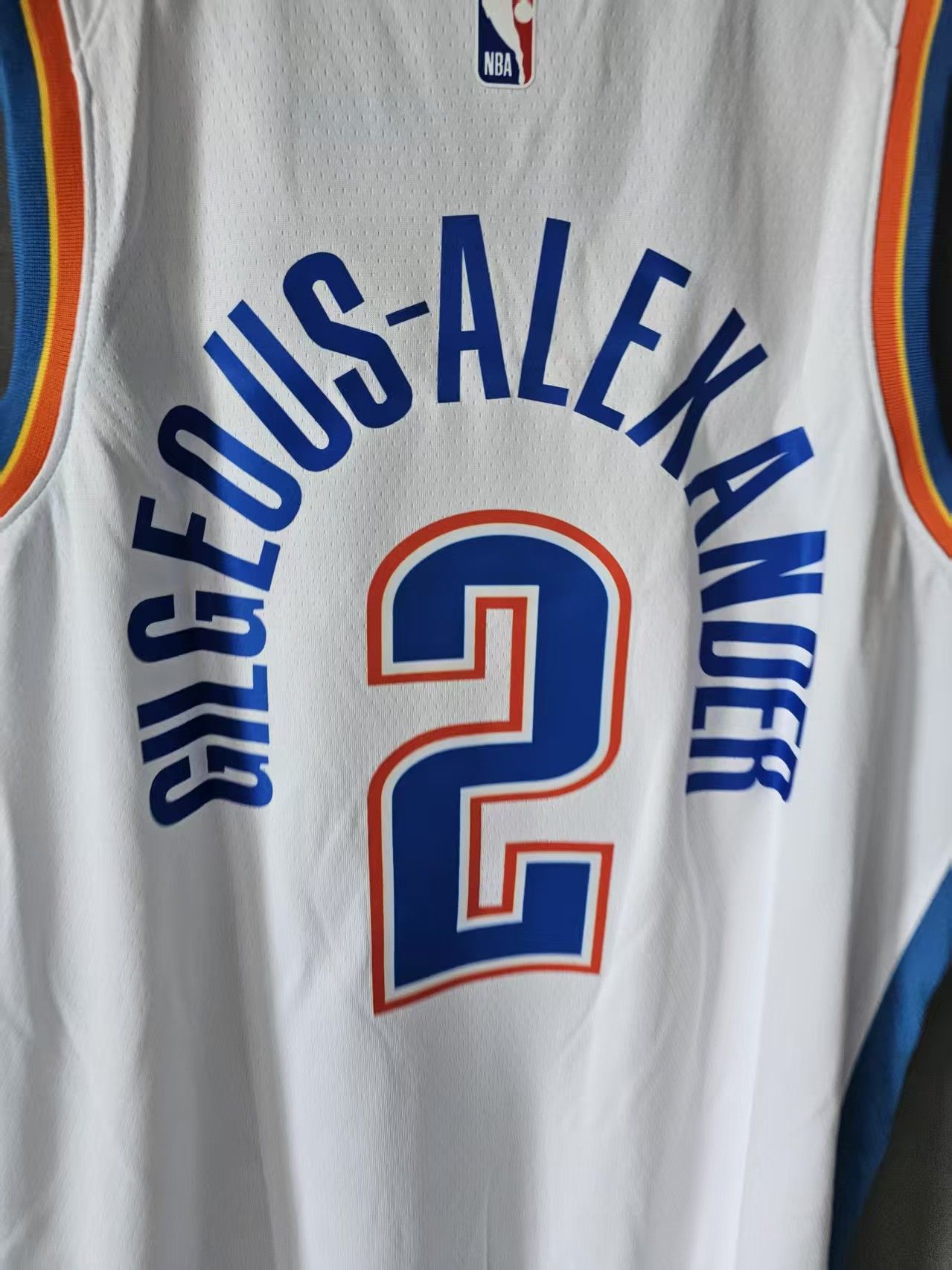 NBA Oklahoma City Thunder 2 Shai Gilgeous-Alexander Jersey White Size US M / EU 48-50 / 2 - 4 Thumbnail