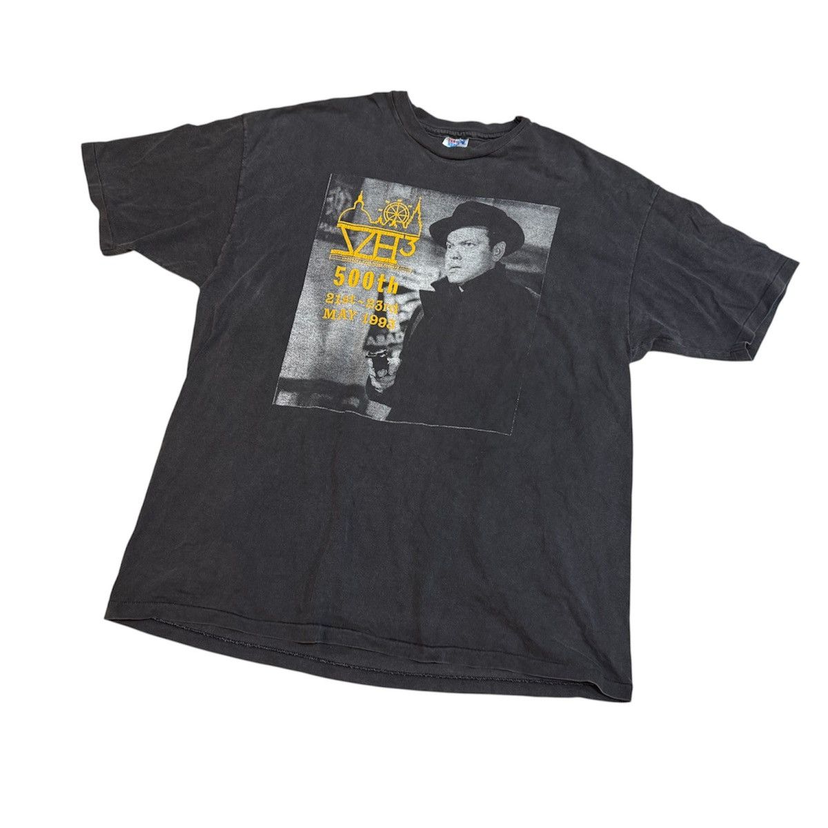 Vintage Vintage 90s Orson Welles The Third Man T Shirt Film Noir Size US XL / EU 56 / 4 - 1 Thumbnail