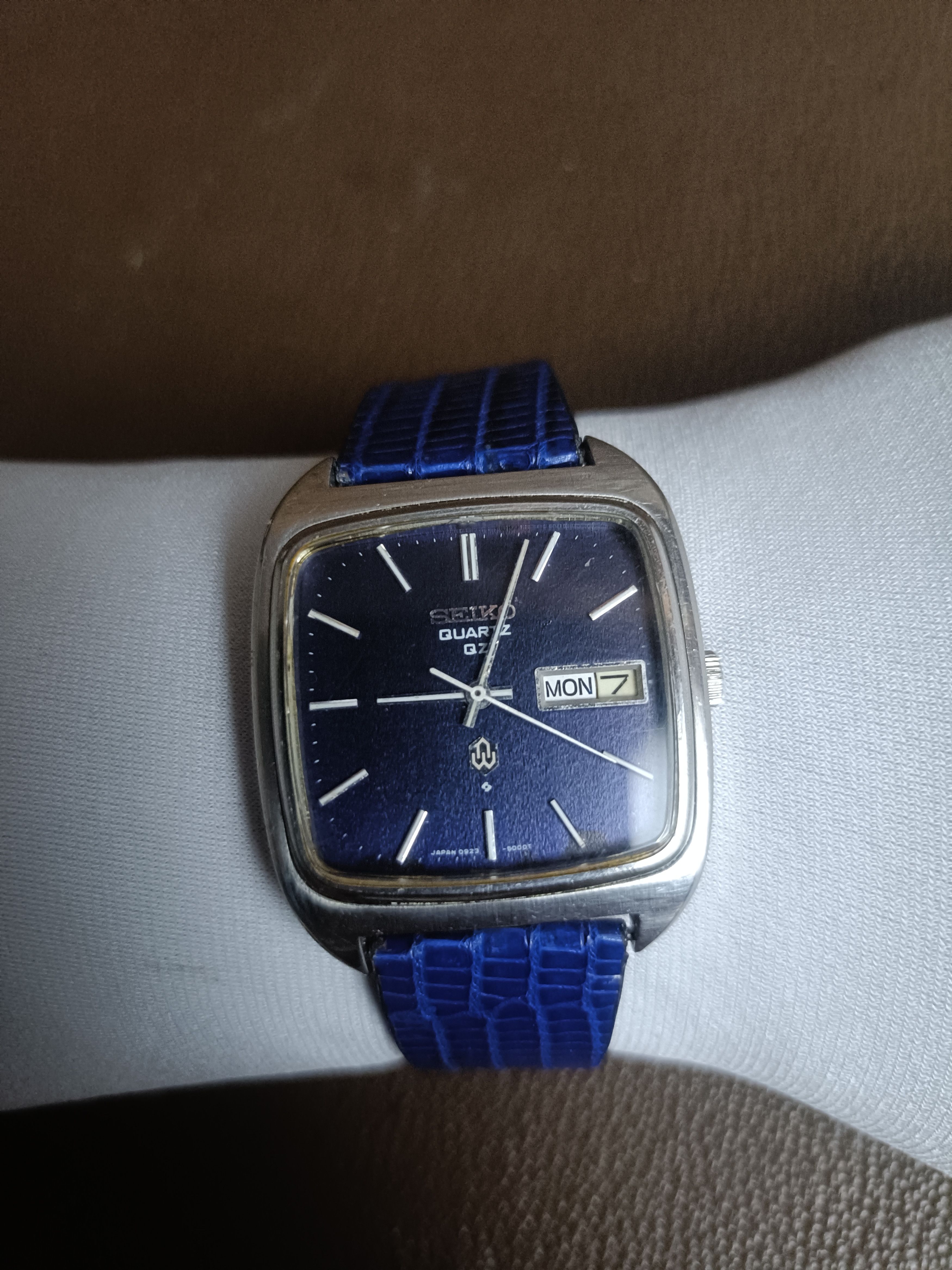 Seiko Vintage Seiko QZ blue deep sea quartz watch Size ONE SIZE - 6 Thumbnail