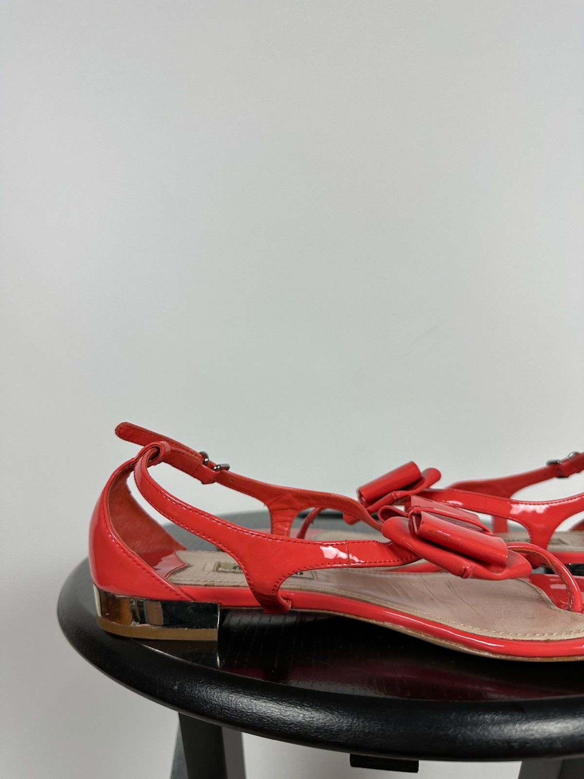 Miu Miu Miu Miu Pink Patent Leather Bow Flat Sandals Size US 6.5 / IT 36.5 - 16 Thumbnail