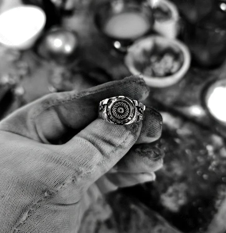 Jewelry Adjustable Ruin of Social Ring Size ONE SIZE - 2 Thumbnail