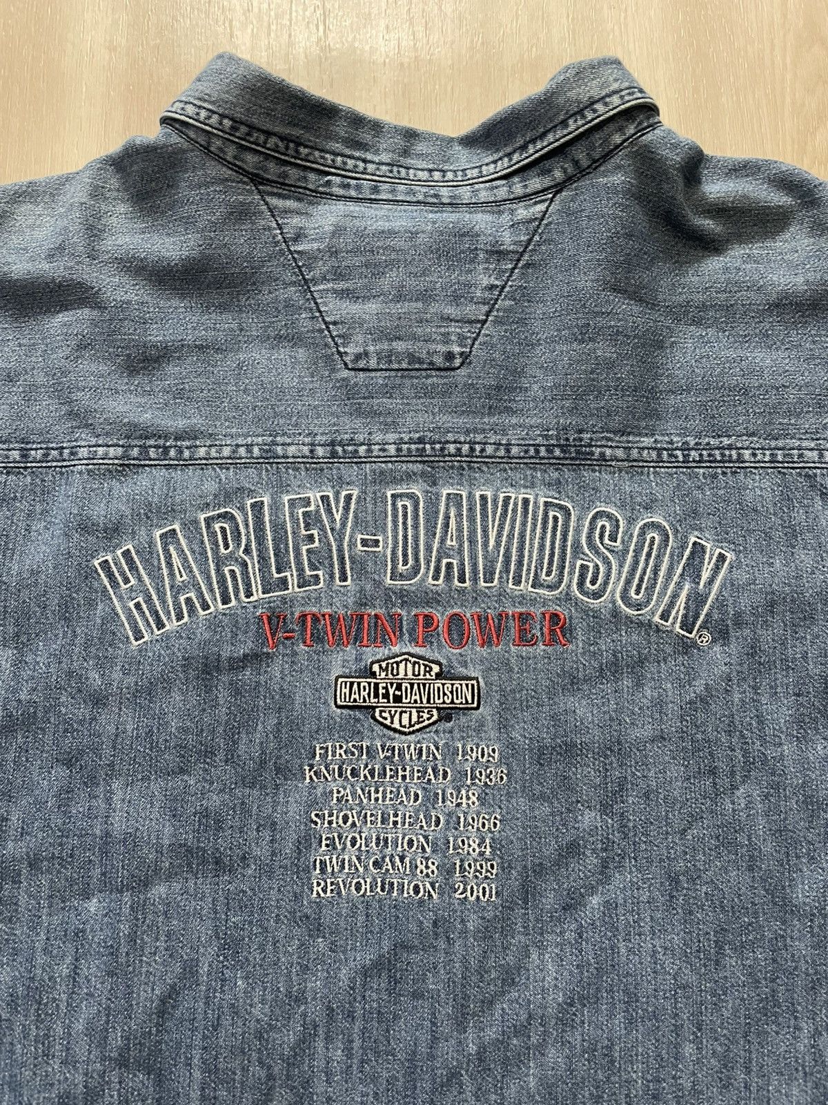 Harley Davidson VTG 2005 Harley-Davidson Denim Shirt V Twin Power Sz 3XL Size US XXL / EU 58 / 5 - 2 Thumbnail