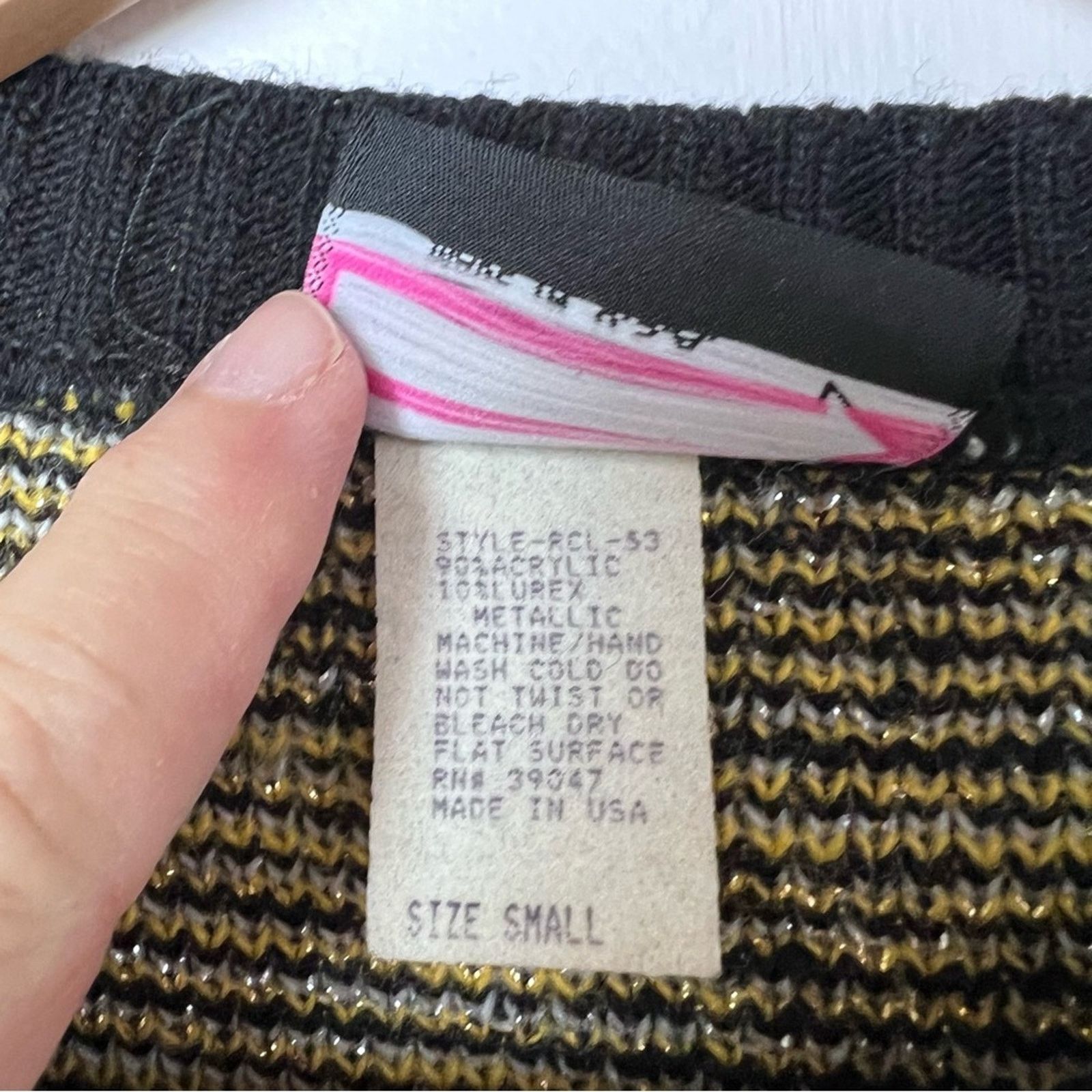 Vintage Vintage 90s Black Yellow Pullover Oversized Sweater Women S Size S / US 4 / IT 40 - 7 Thumbnail