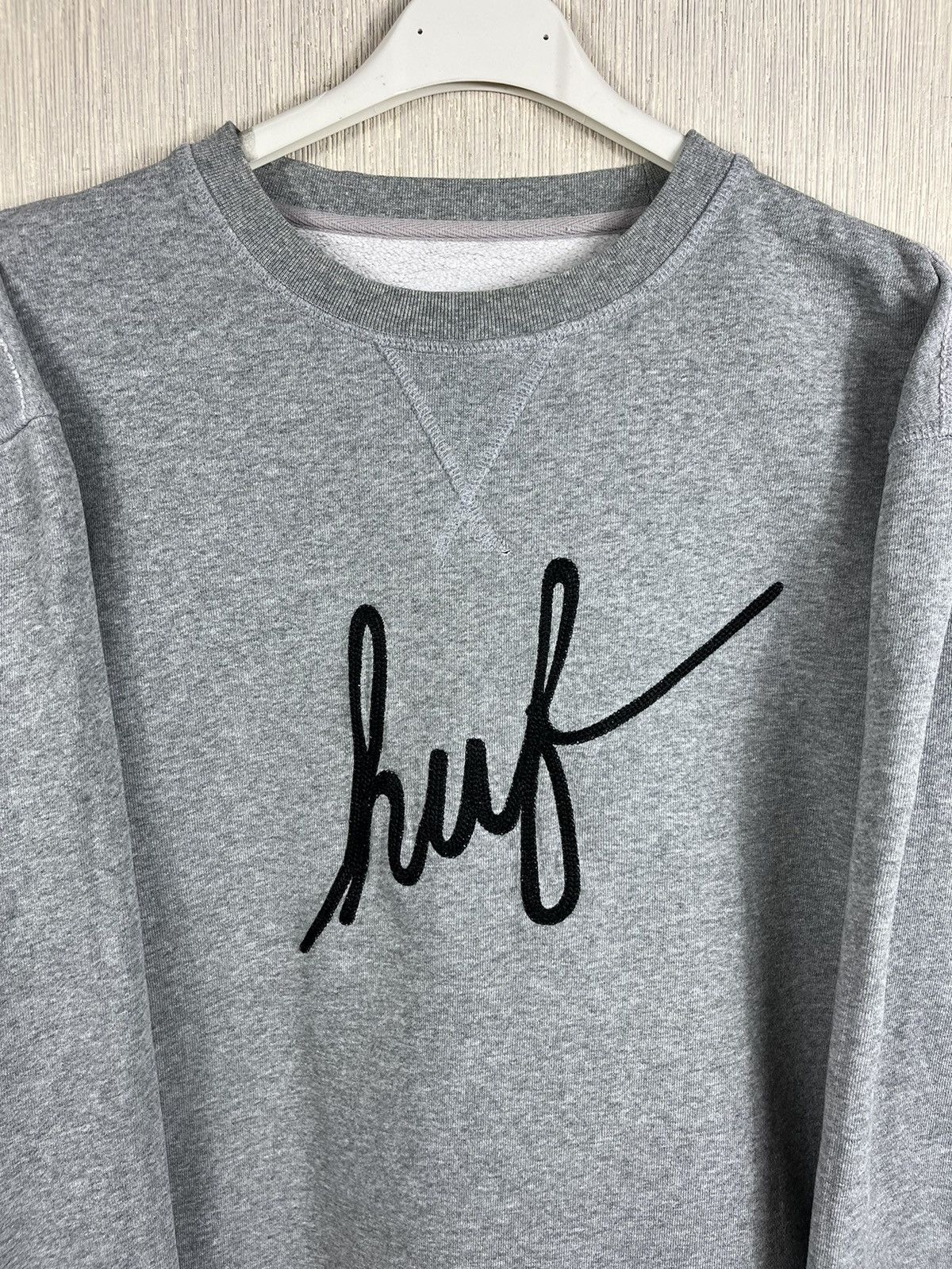 Huf × Vintage Vintage HUF sweatshirt y2k crewneck embroidered logo Size US L / EU 52-54 / 3 - 3 Thumbnail