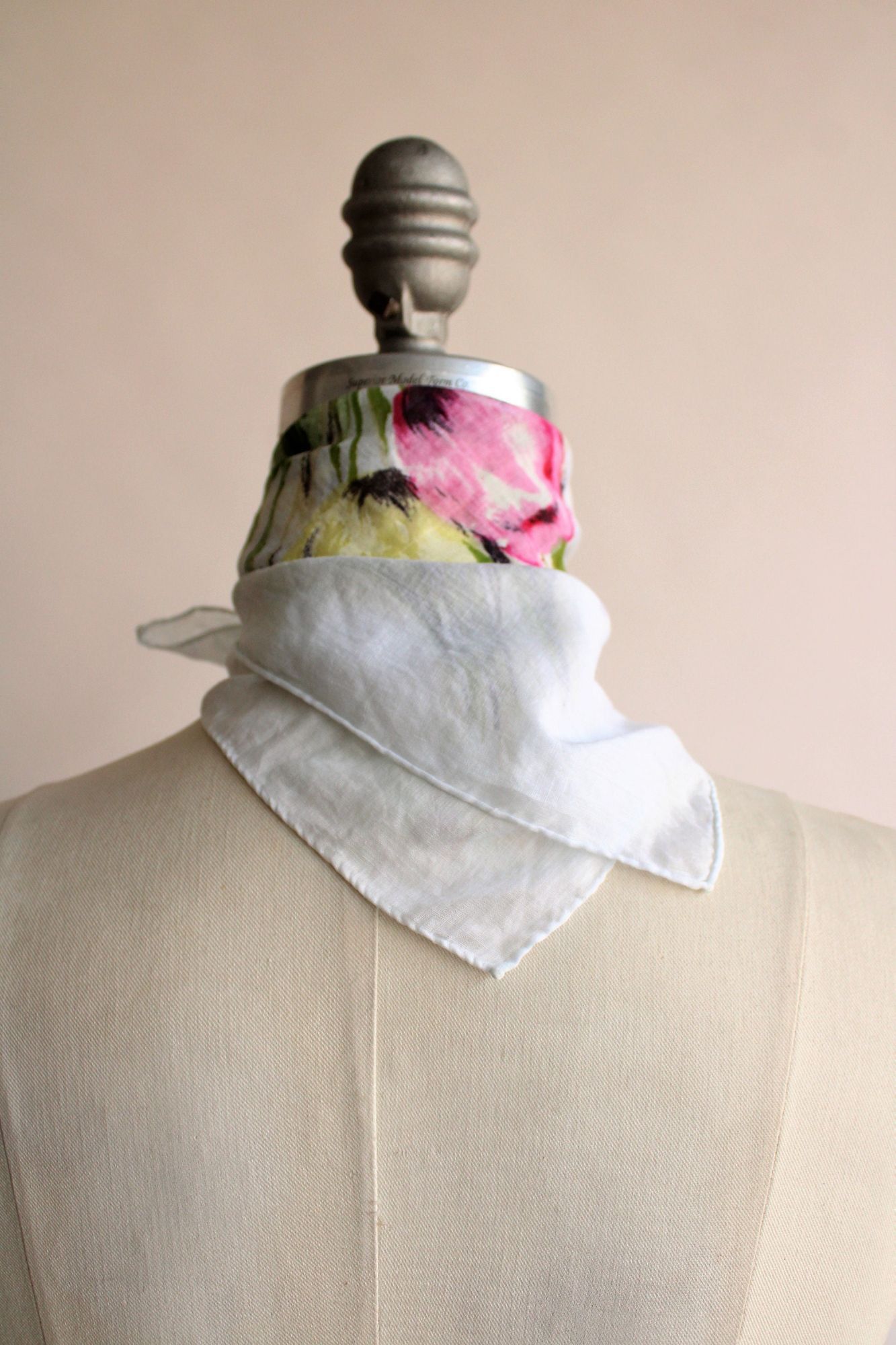 Vintage Vintage 1960s Scarf, Tulip Print Cotton Handkerchief Size ONE SIZE - 5 Thumbnail