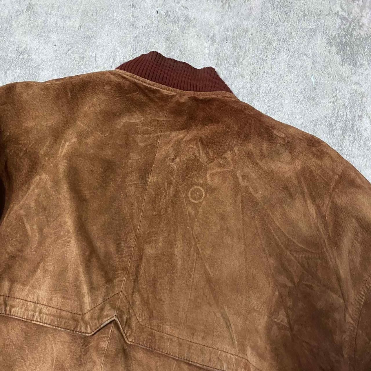 Other Brown suede bomber jacket with a worn-in look bomber Size US L / EU 52-54 / 3 - 5 Thumbnail