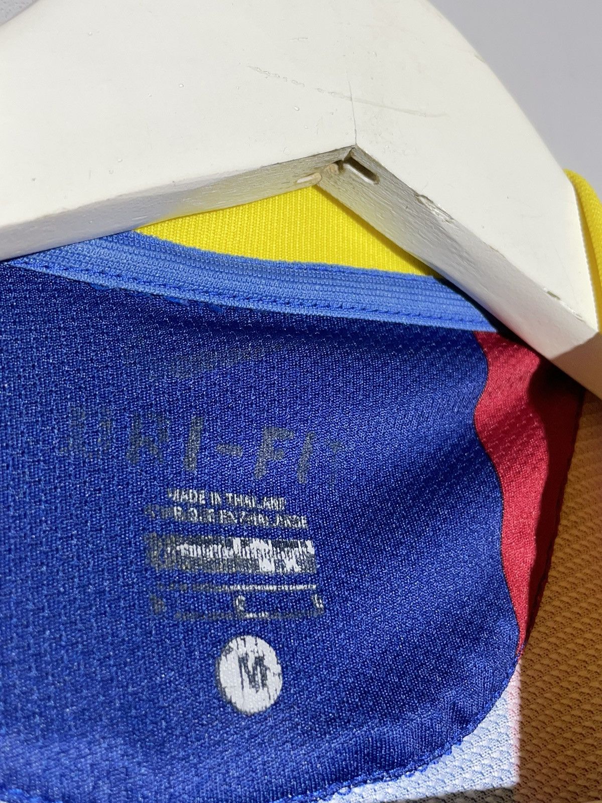 Nike #17 Pedro F.C Barcelona Nike 2010/11 Home Y2K Football Shirt Size US M / EU 48-50 / 2 - 15 Thumbnail