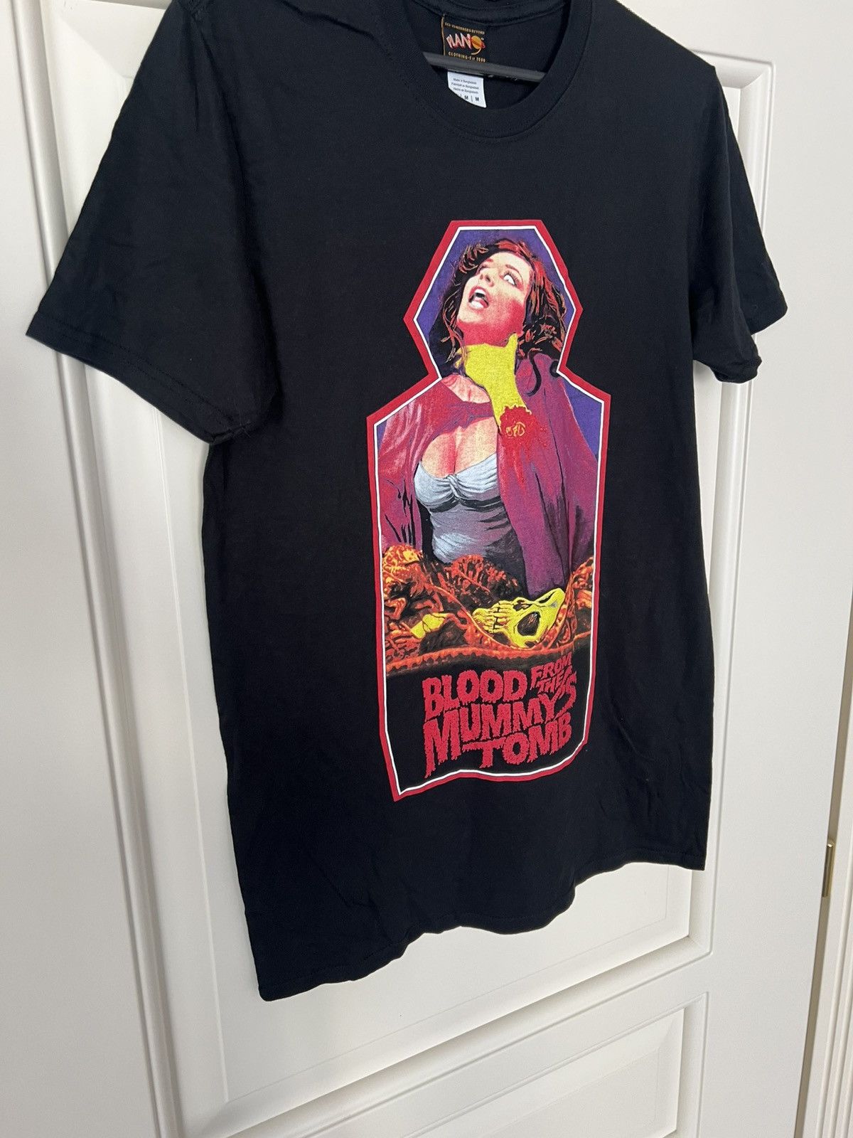 Expert Horror Blood from the Mummy’s Tomb Hammer Horror Movie T-Shirt Tee Size US M / EU 48-50 / 2 - 5 Thumbnail