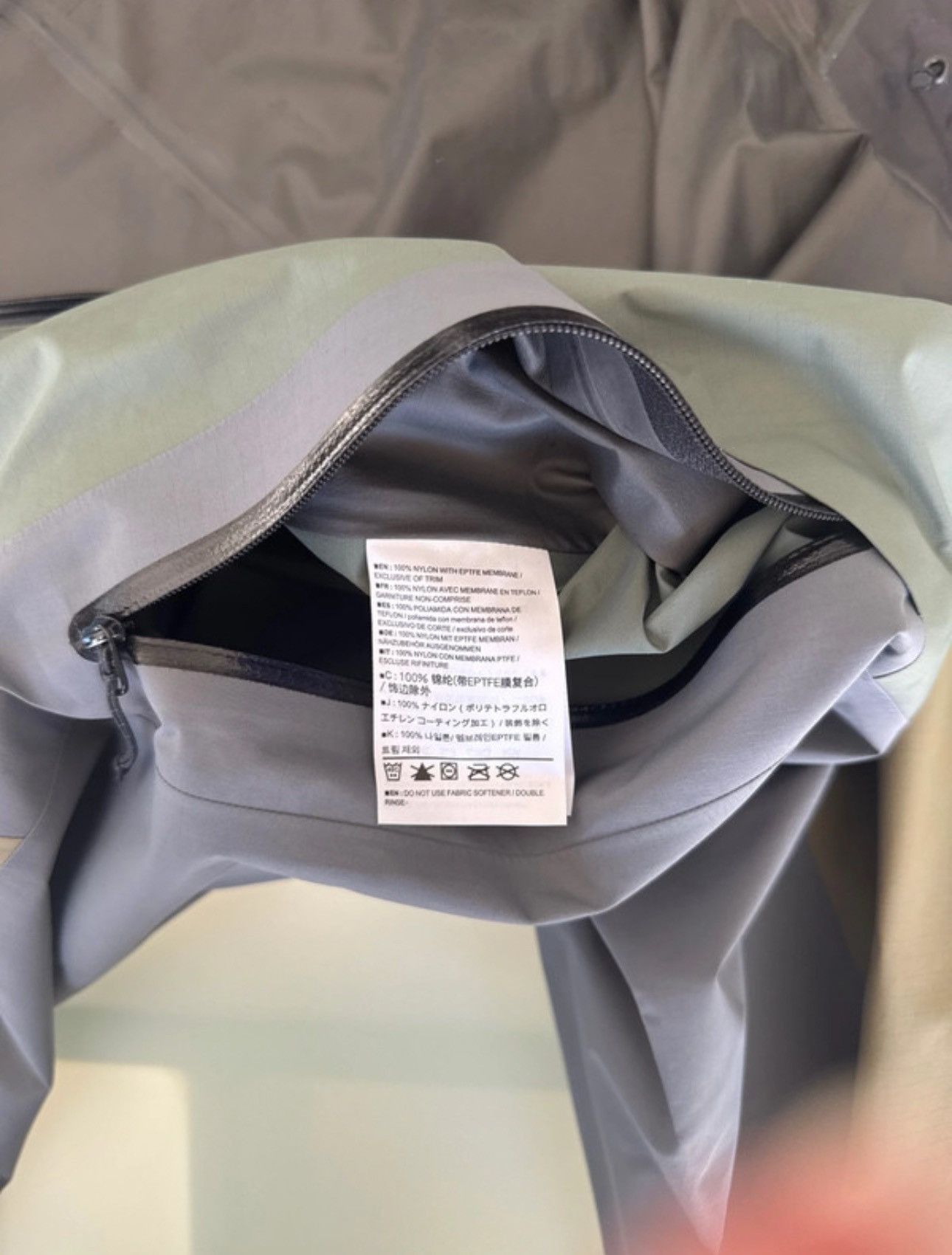 Arc'teryx × Beams Plus ARC'TERYX × BEAMS 18AW BETA SL JACKET Size US L / EU 52-54 / 3 - 5 Thumbnail