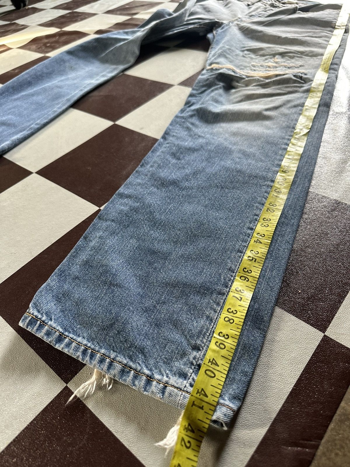 Levi's Vintage Levi’s distressed denim jeans Size US 30 / EU 46 - 9 Thumbnail