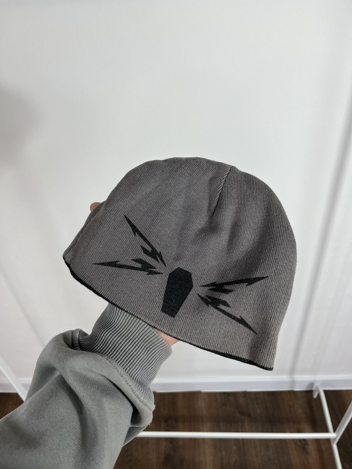 Metallica Reversible Metallica Beanie Hat Black & Grey Graphic Skull Size ONE SIZE - 1 Thumbnail