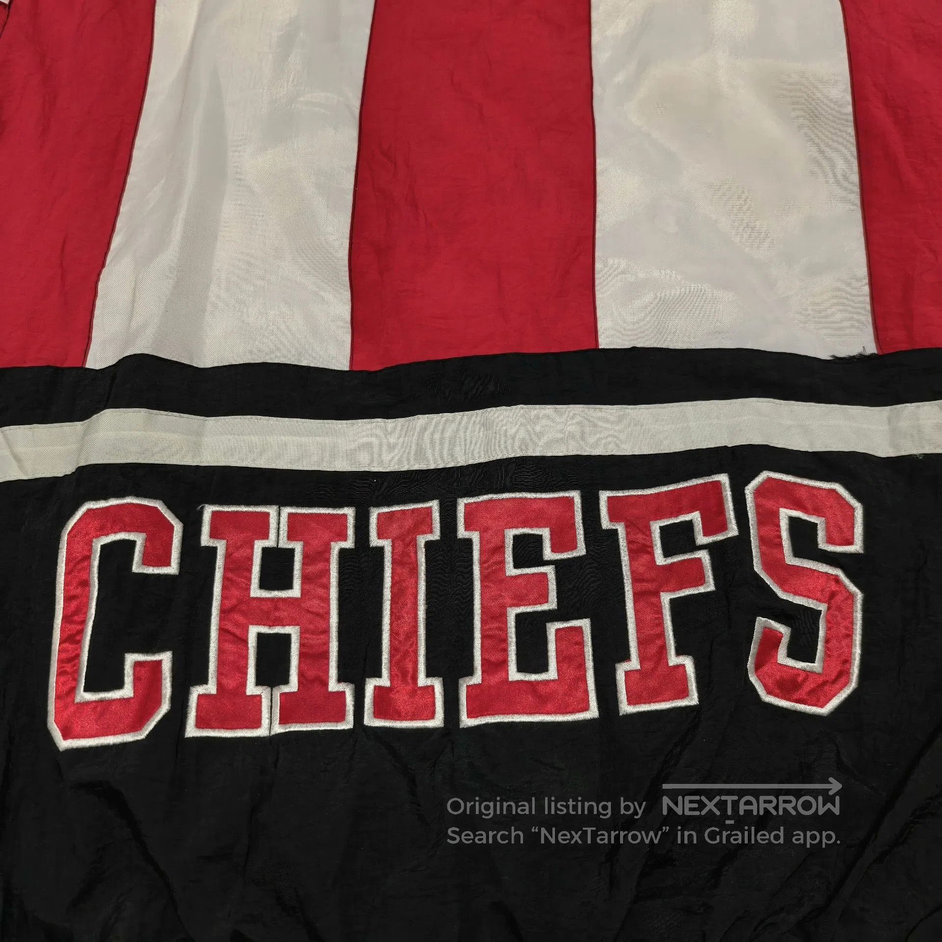 Vintage 90s NFL Kansas City Chiefs Jacket. Size US XL / EU 56 / 4 - 5 Thumbnail