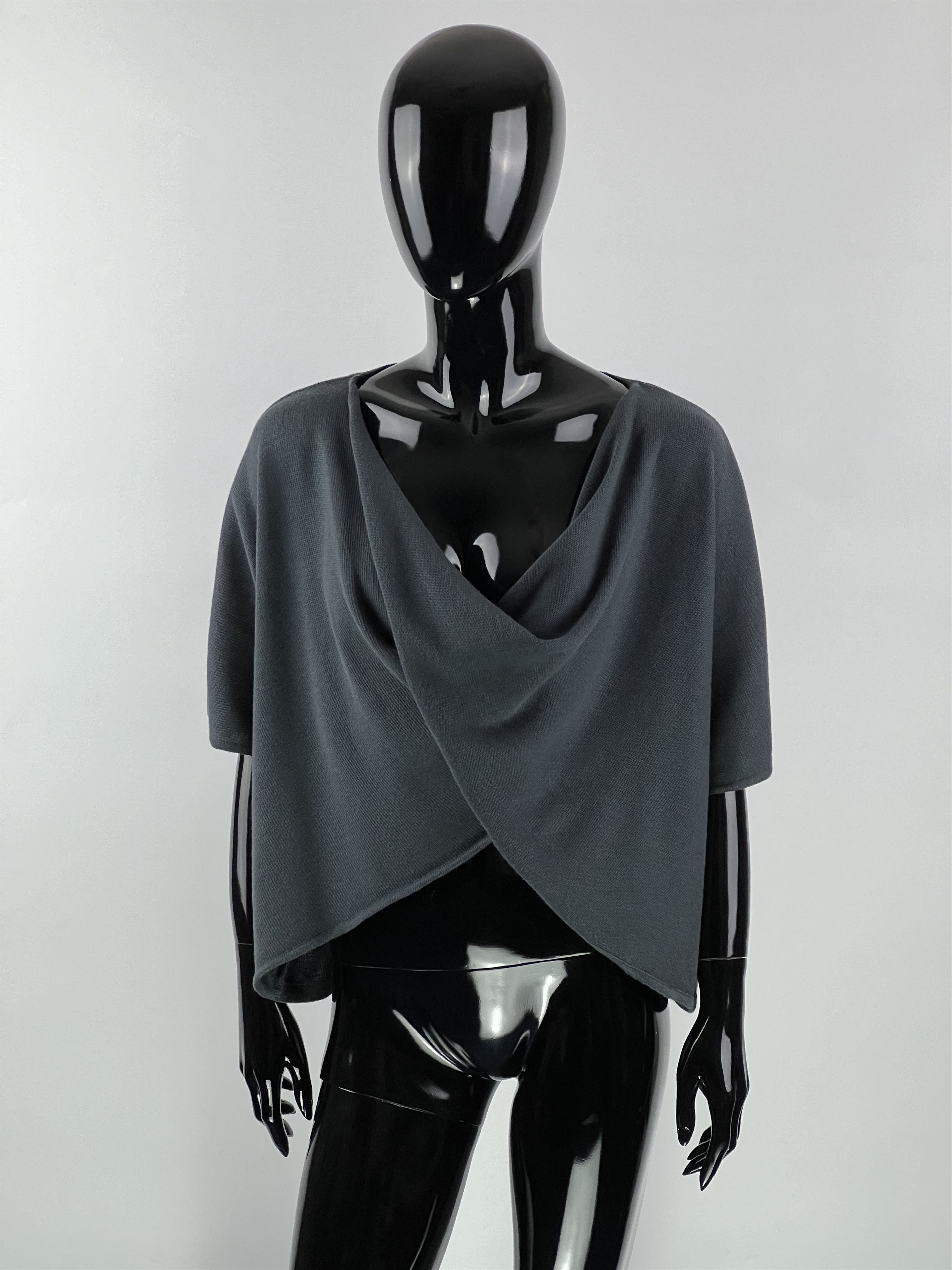 Designer OSKA Gray Asymmetrical Half Sleeve Top Size 1 Size S / US 4 / IT 40 - 1 Thumbnail