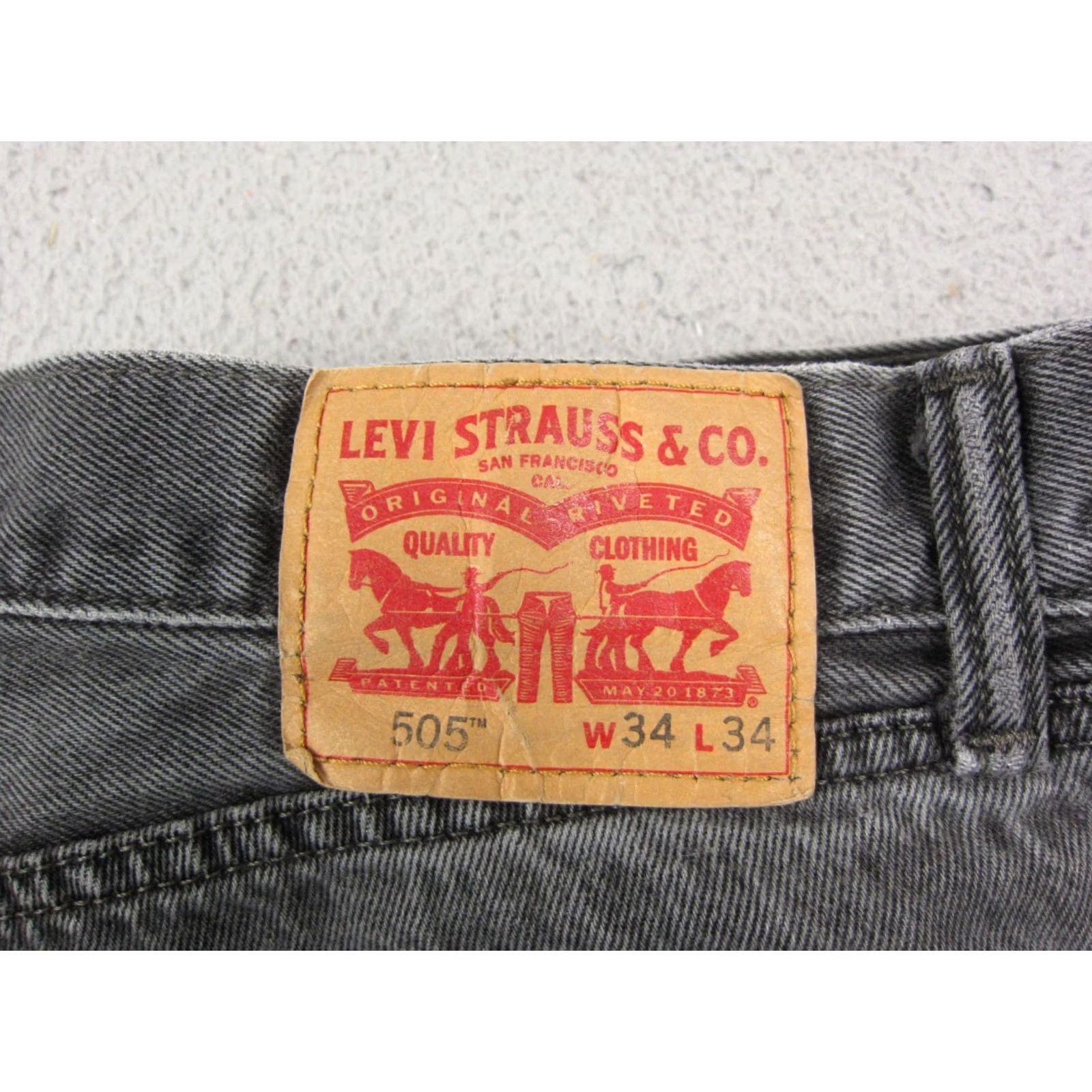 Levi's VINTAGE Levi's Jeans 505 Regular Black 34x34 Mens Y2K 90s Denim Zip Up Straight Straight Fit Size US 34 / EU 50 - 2 Thumbnail