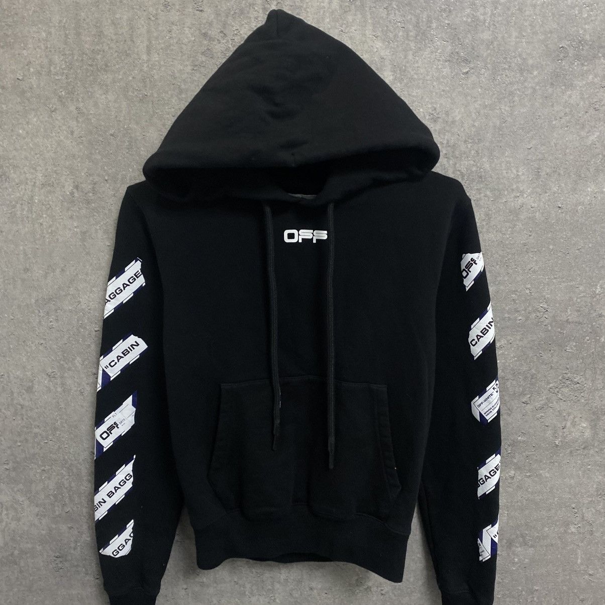 Off-White OFF-WHITE SS20 Airport Tape Arrow Hoodie Big Logo Size US XS / EU 42 / 0 - 5 Thumbnail