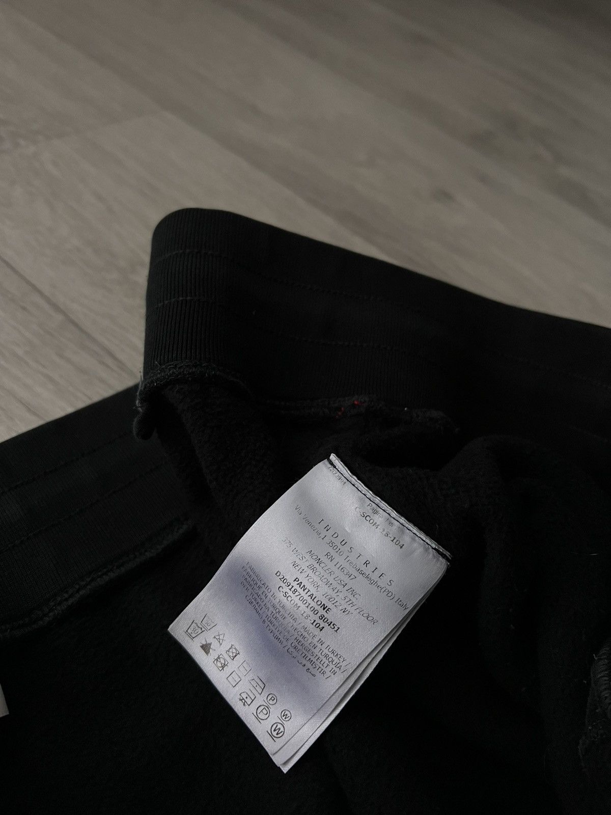 Moncler Moncler Joggers SweatPants Logo Size US 38 / EU 54 - 10 Thumbnail