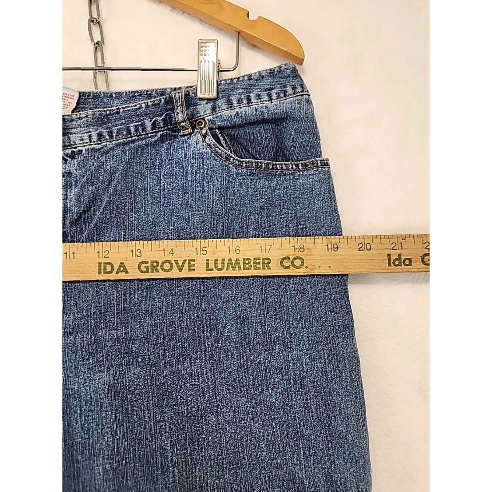 Vintage VINTAGE Ruby Rd. Womens Jeans Capri Cropped Embroidered 16P Medium Wash Blue 5-Pocket Zip Regular Petite Womens Size 32" / US 10 / IT 46 - 5 Thumbnail