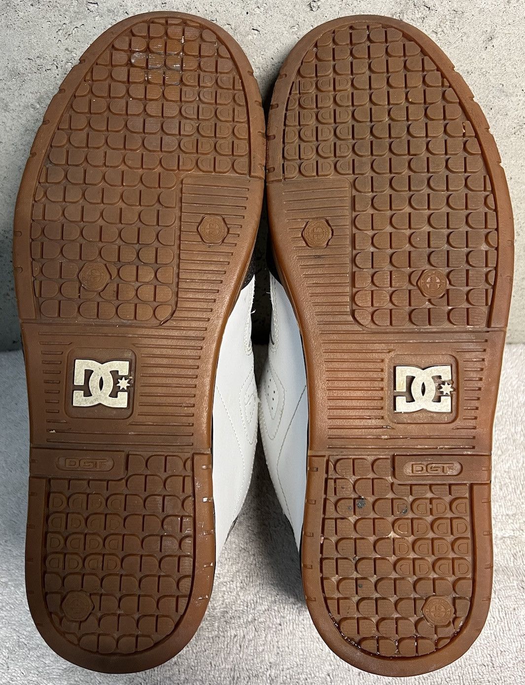 DC 2006 DC Command DGT Brown And White Skate Shoes Size 13 Size US 13 / EU 46 - 7 Thumbnail