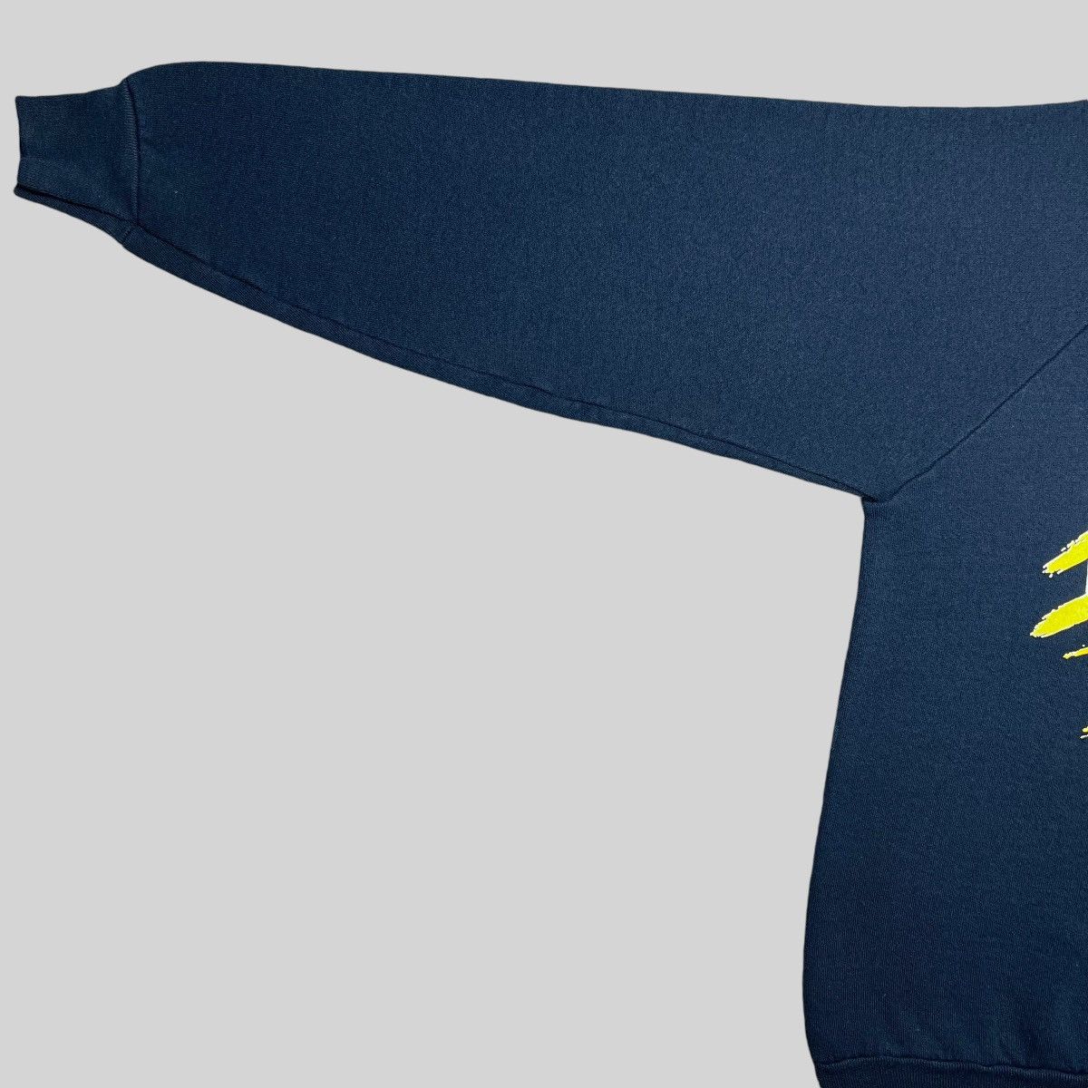 NCAA × Vintage Vtg 90s NCAA Iowa Hawkeyes 3D Spell Out Alpha 1 Sweatshirt Size US L / EU 52-54 / 3 - 4 Thumbnail