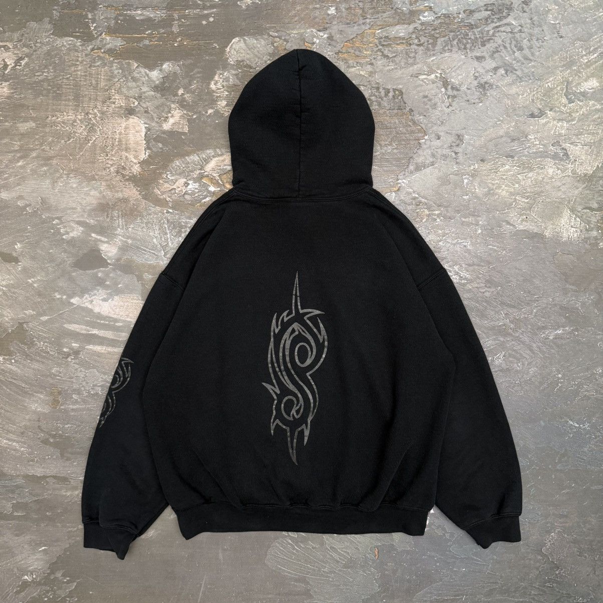 Slipknot Slipknot Vintage 2000s Gildan Boxy Tribal Logo Punk Hoodie Size US L / EU 52-54 / 3 - 2 Thumbnail