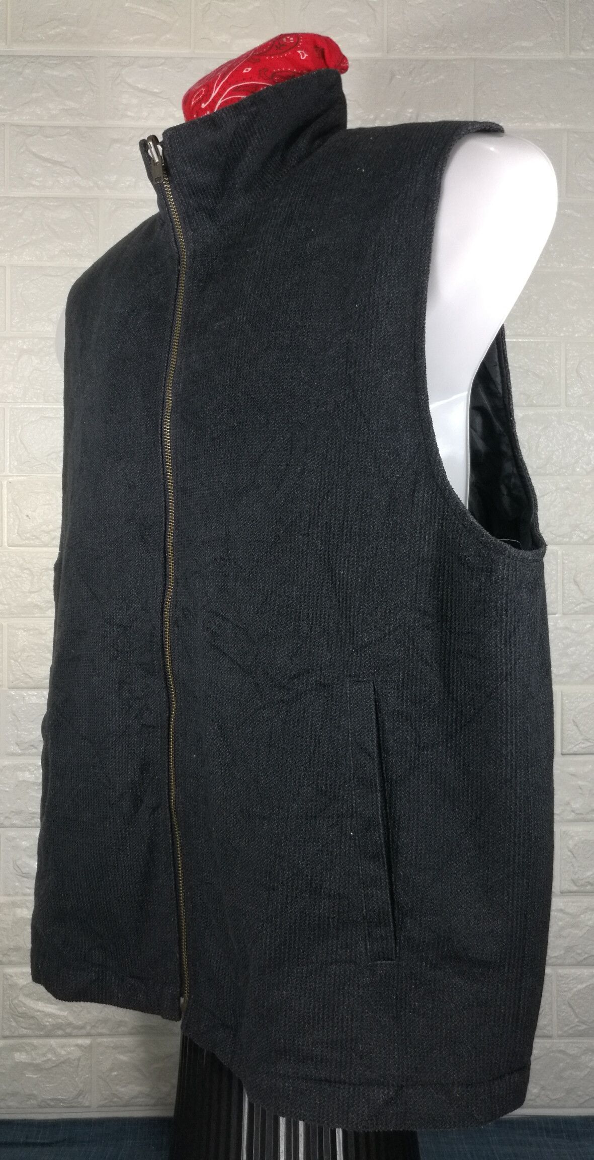 Gianni Valentino Vintage Gianni Valentino Black Vest Size US L / EU 52-54 / 3 - 3 Thumbnail
