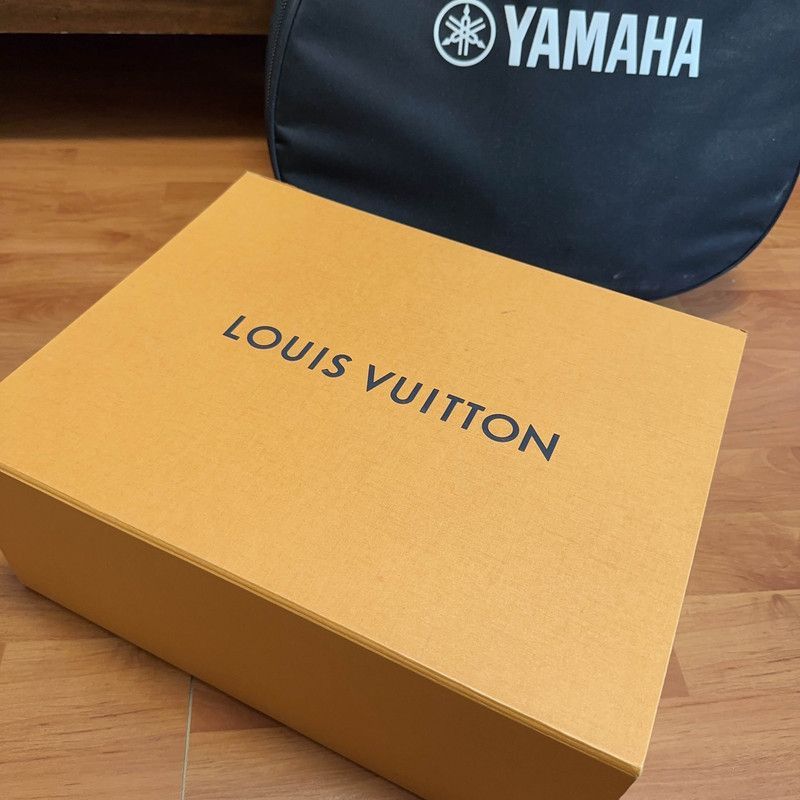Louis Vuitton Louis Vuitton Trainer Retro Fashion Sneakers for Men -2508 Size US 10.5 / EU 43-44 - 6 Thumbnail
