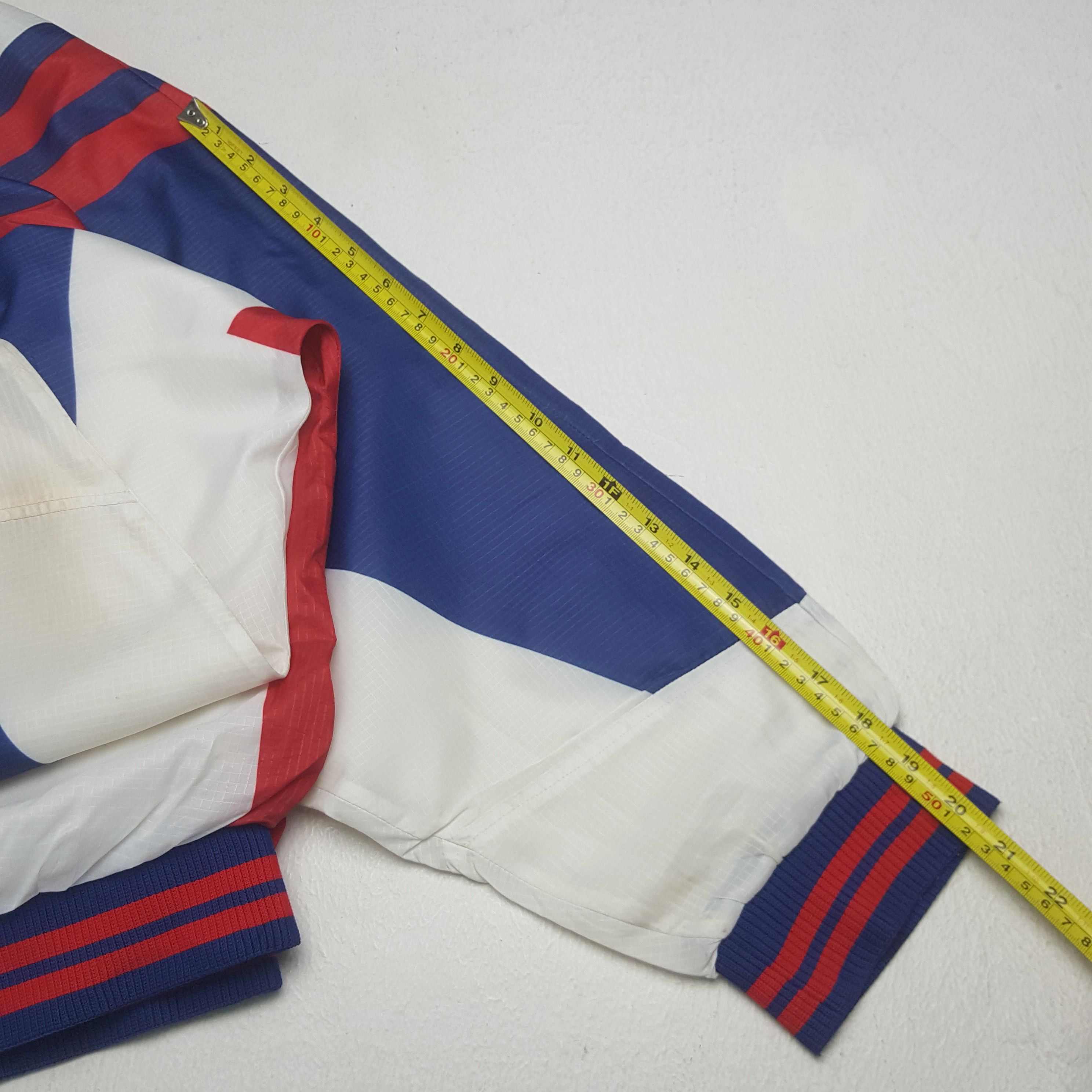 Nike Vintage NIKE USA Track & Field Windbreaker Jacket RR11 Size US XXL / EU 58 / 5 - 7 Thumbnail