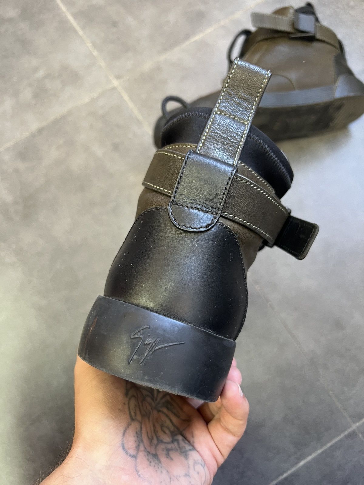 Giuseppe Zanotti Rick Owens type Giuseppe Zanotti belted Hi top sneakers Size US 10 / EU 43 - 6 Thumbnail