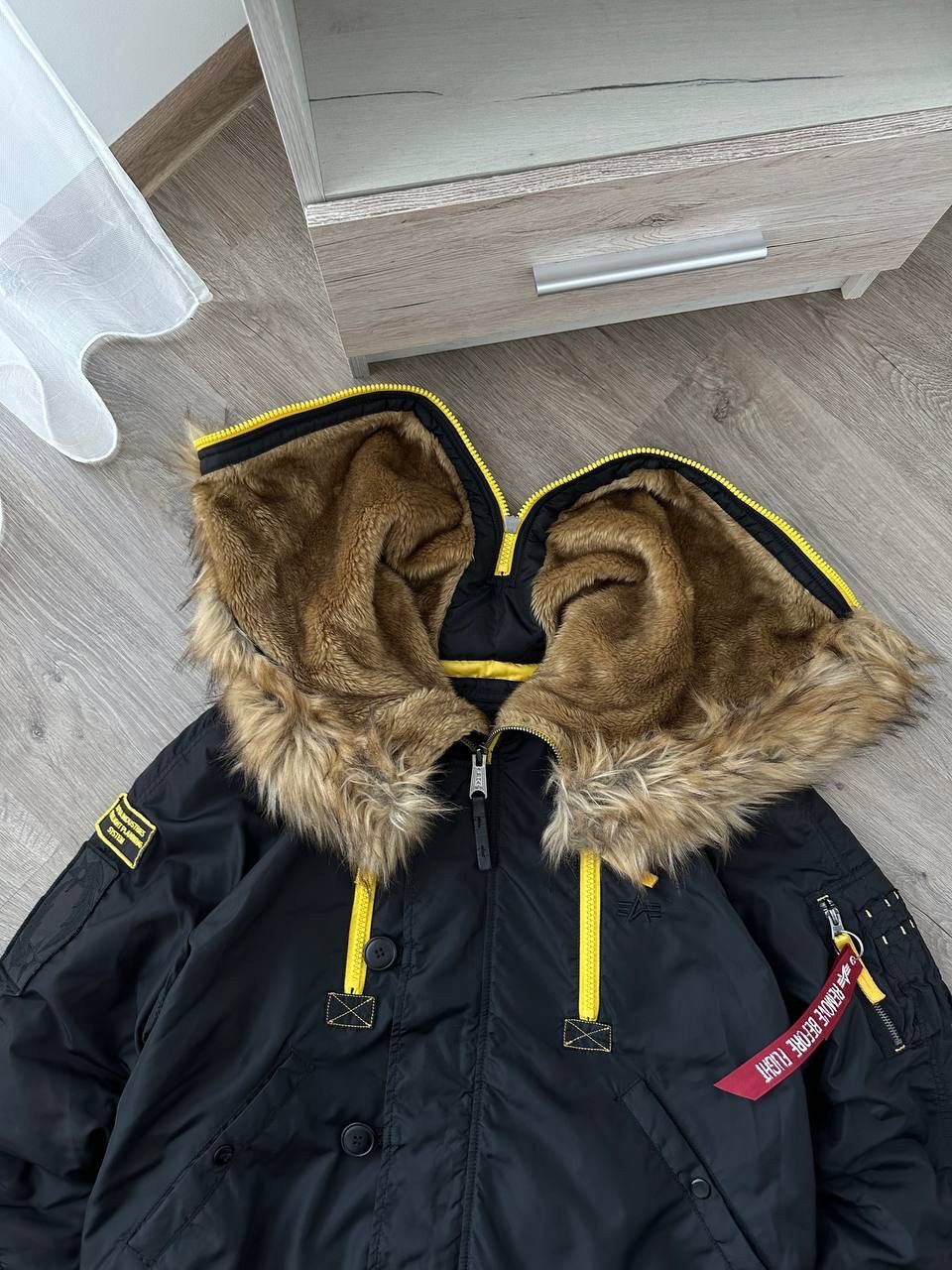 Alpha Industries × Vintage Vintage Alpha Industries Faux Fur Black Bomber Jacket Size US L / EU 52-54 / 3 - 13 Thumbnail