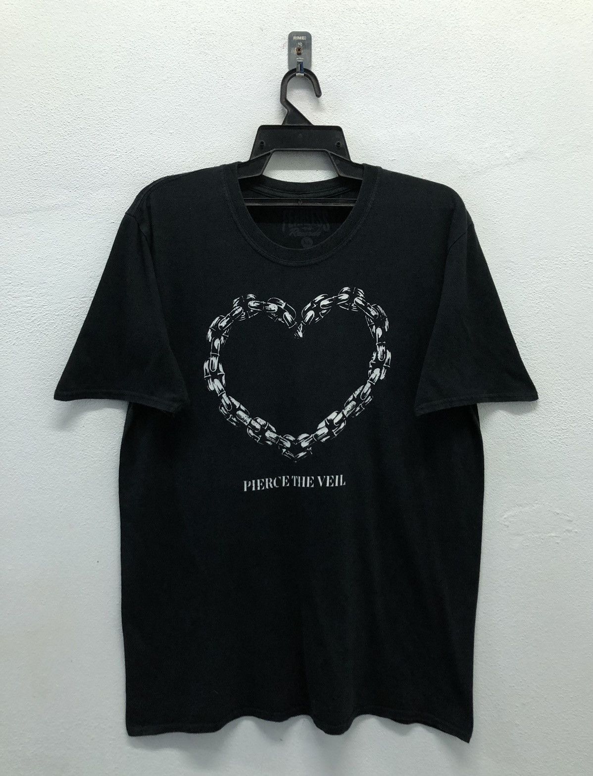 Vintage Vintage Fearless Records Pierce The Veil T-Shirt Size US XL / EU 56 / 4 - 1 Thumbnail