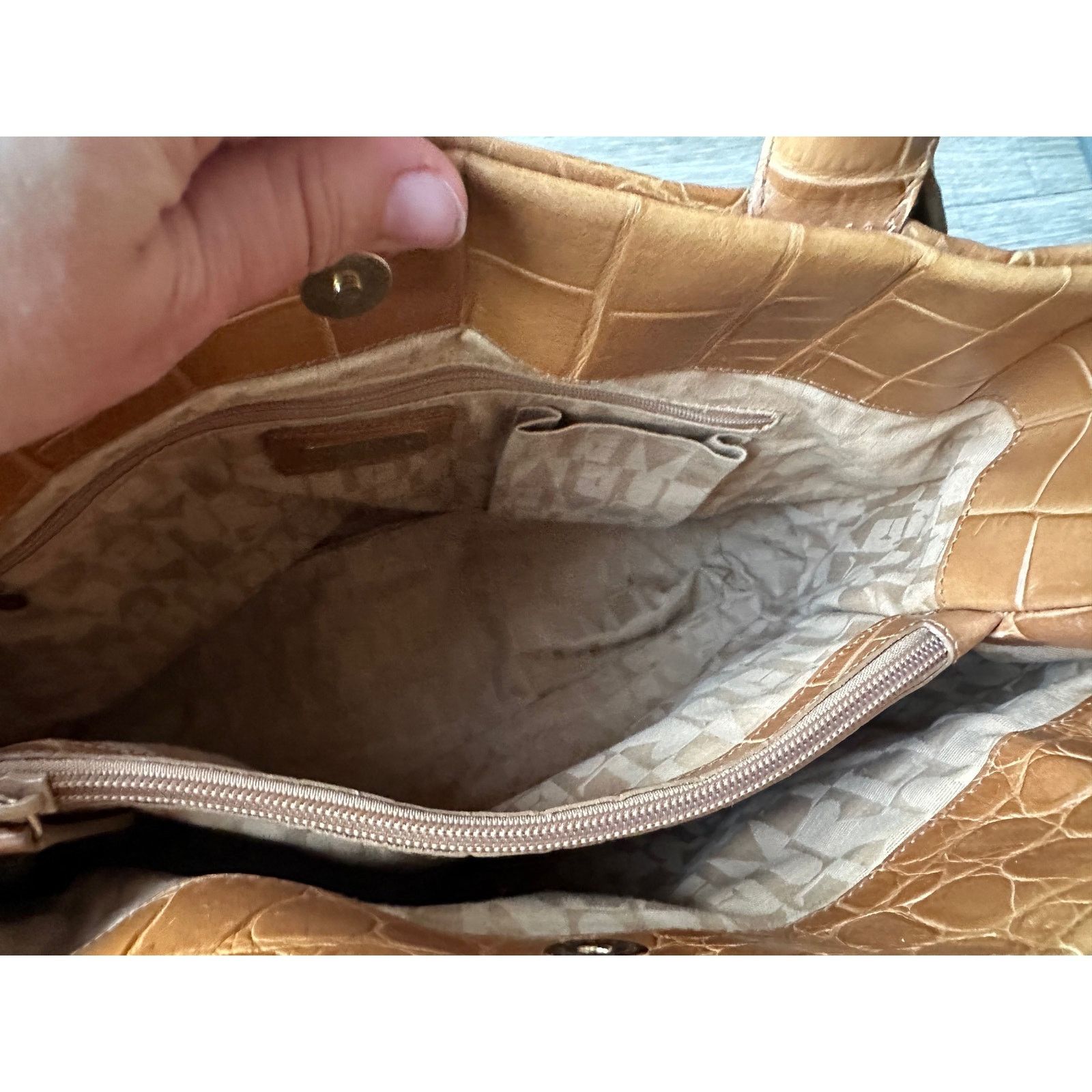Furla FURLA Croc Embossed Camel Colored Leather Bag Size ONE SIZE - 6 Thumbnail