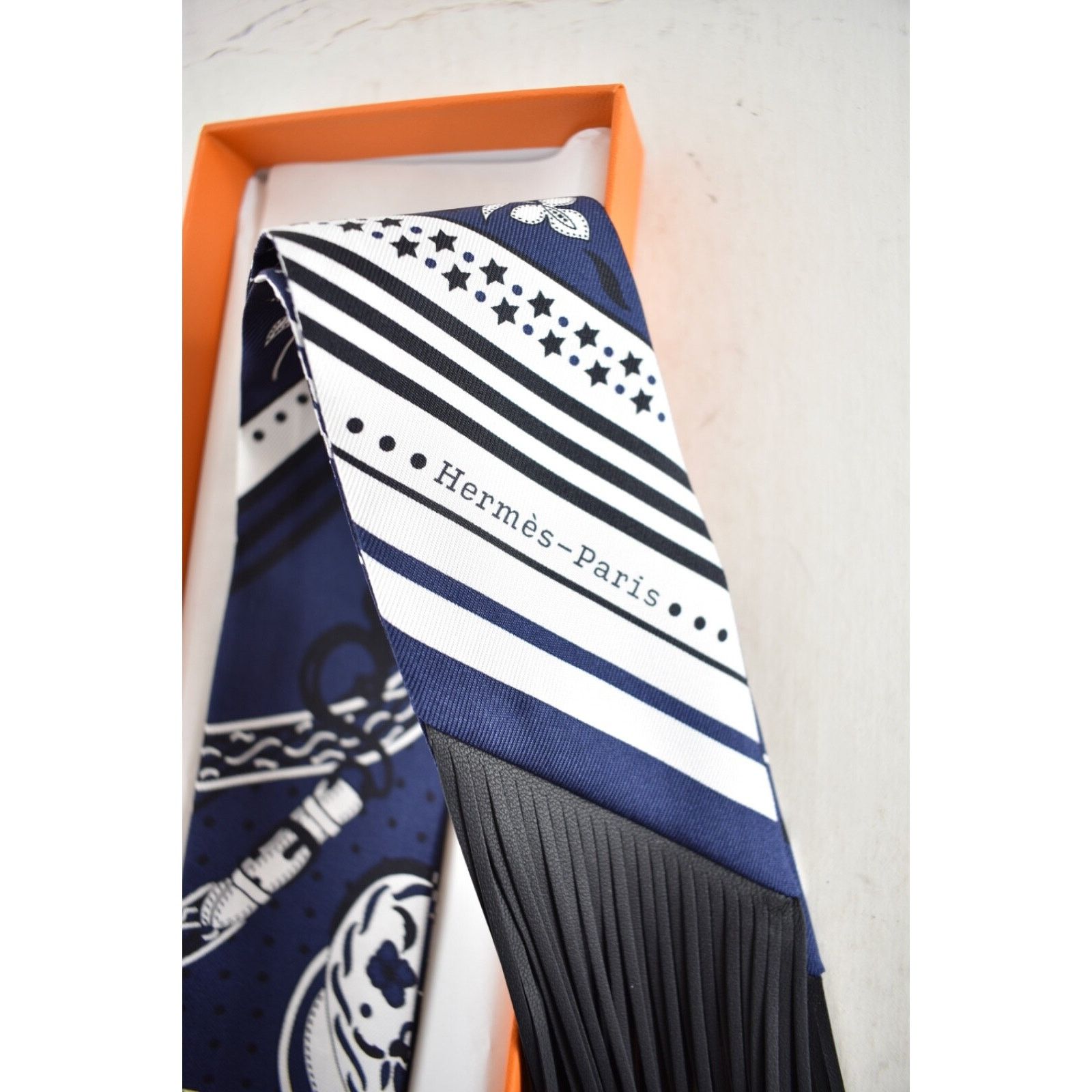 Hermes Hermes Scarf Festival Des Amazones Noir Black Fringe Leather Size ONE SIZE - 5 Thumbnail