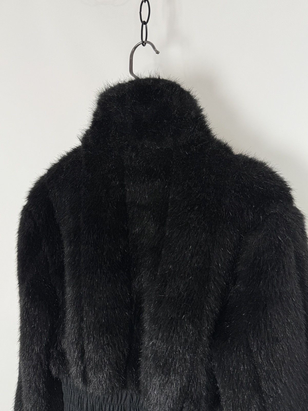 Vintage Y2K Vintage Hoi-Polloi Black Faux Fur Cropped Bomber Jacket Size M / US 6-8 / IT 42-44 - 9 Thumbnail
